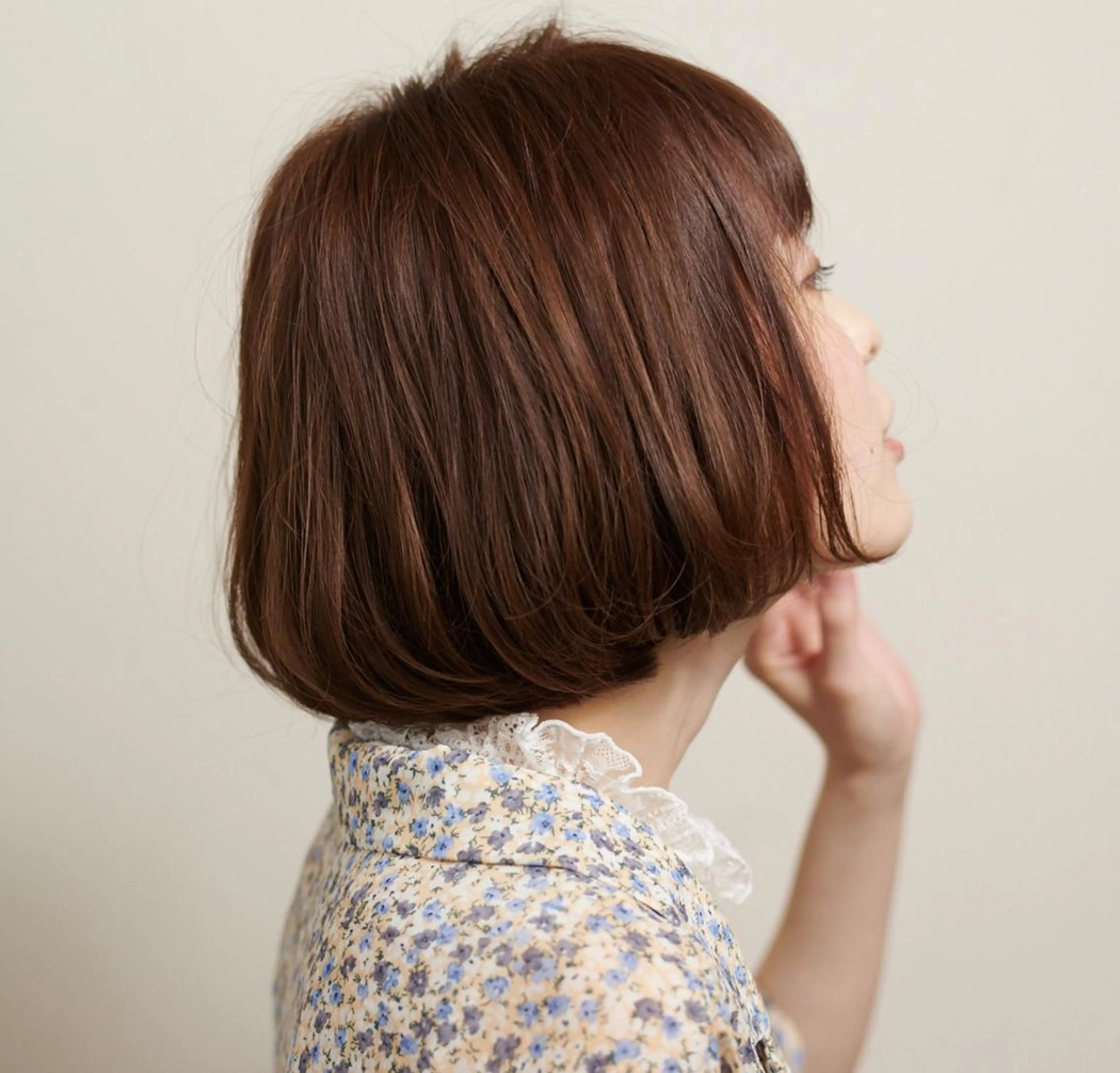 ミディアム カラー 井上 涼花のヘアスタイル