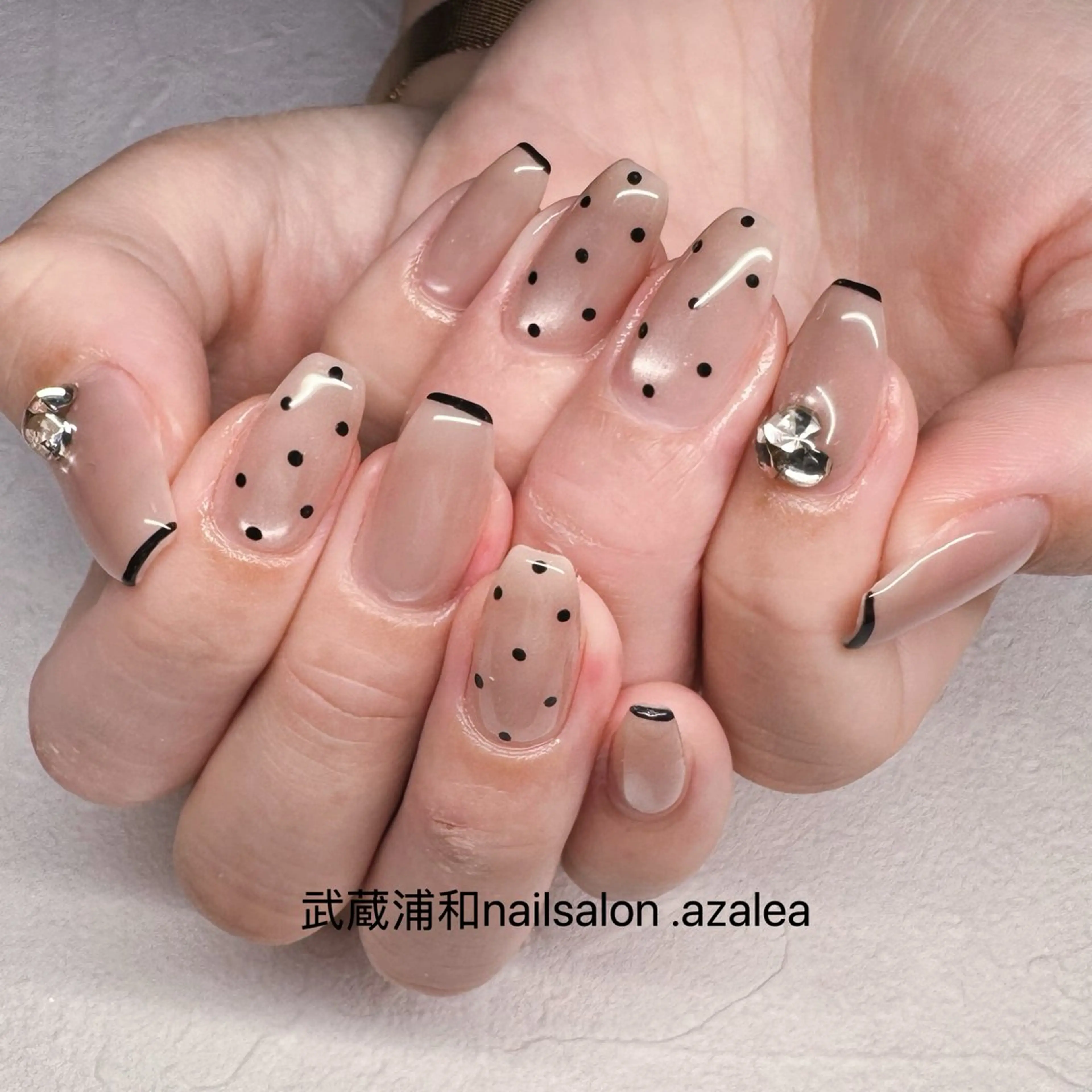 ネイル ハンドネイル R inのネイルデザイン