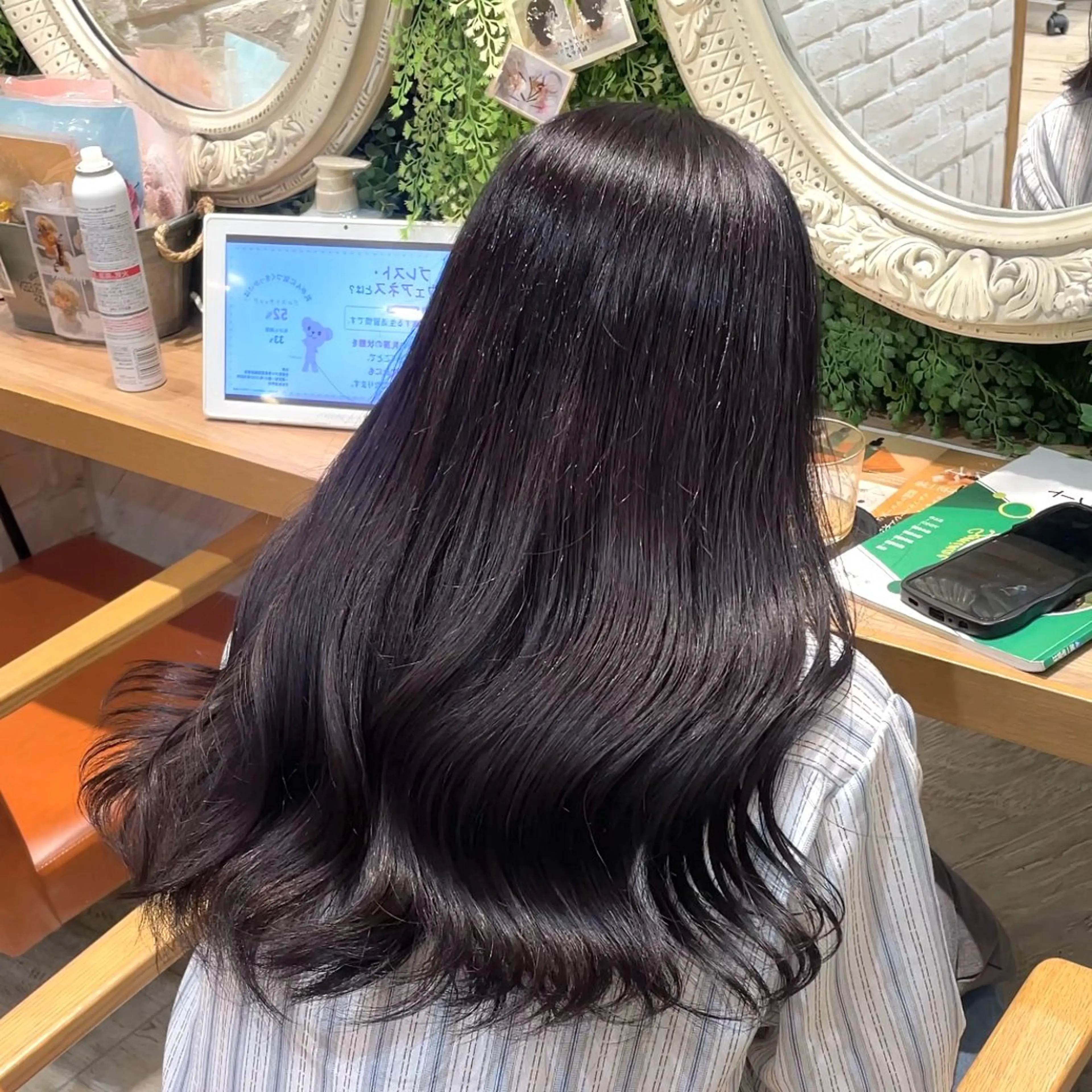 セミロング カラー 透明感カラー ヘアカラー 横浜パーマ🌐メンズ 暖色カラーもえかのヘアスタイル