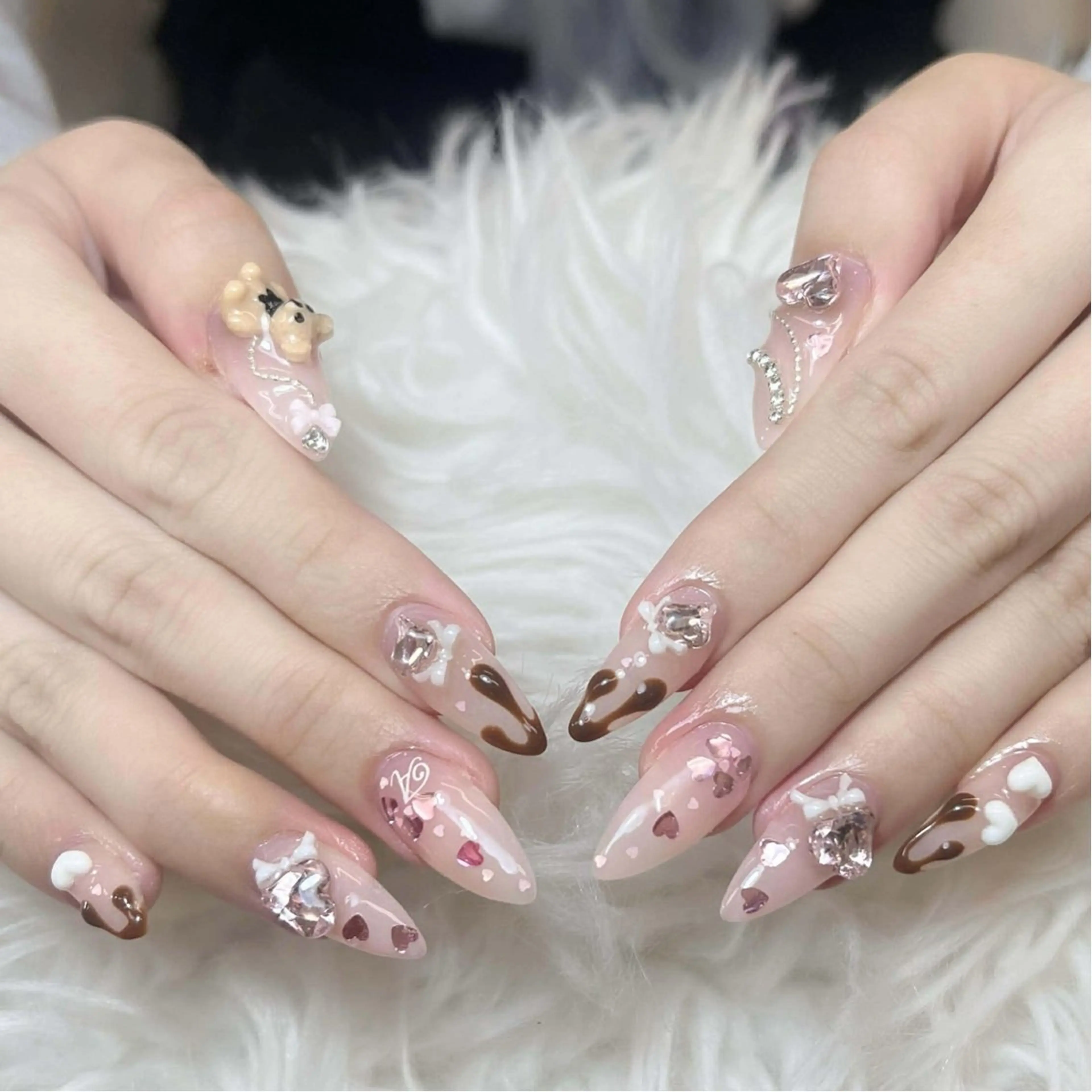 ネイル ANH ゴテゴテネイルのネイルデザイン