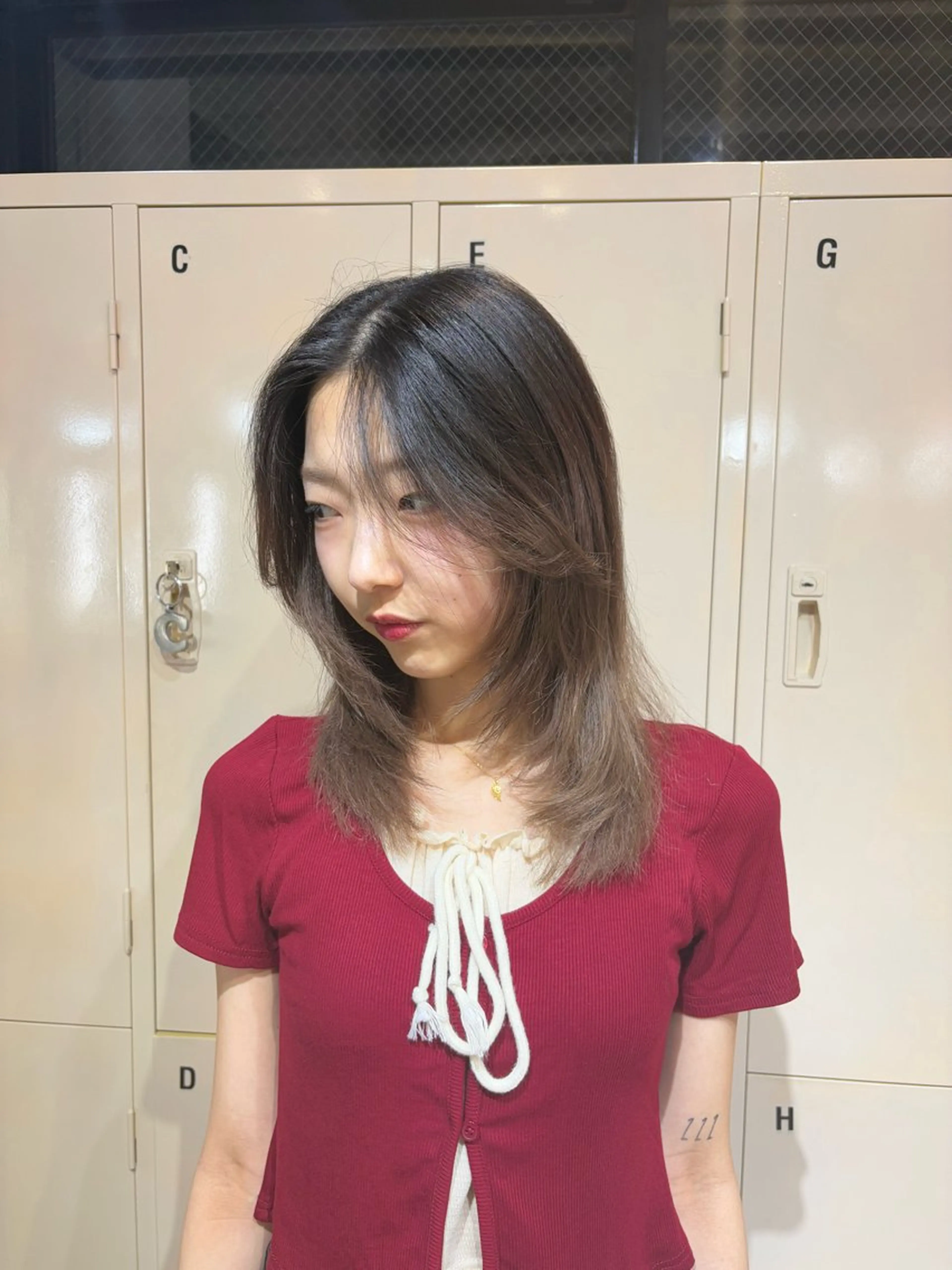 ミディアム 🧤高明度ハイトーン 🧤莉音のヘアスタイル