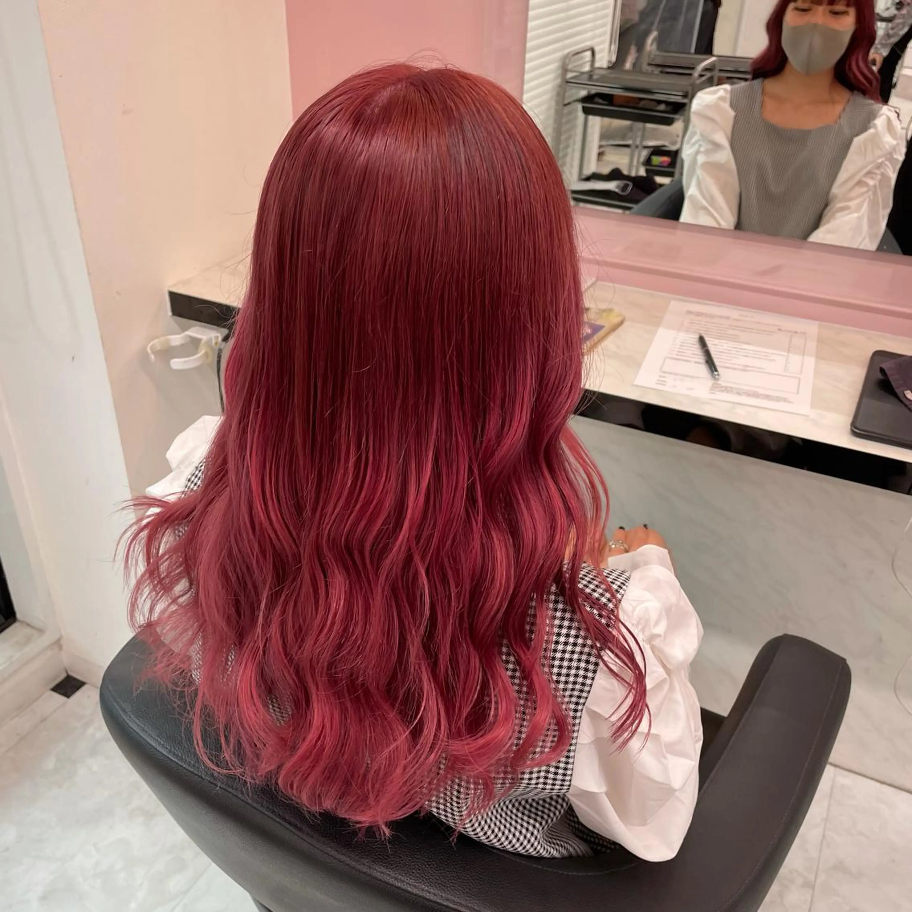 ロング ピンク・ベージュ🩰 カラー🫧とらのヘアスタイル