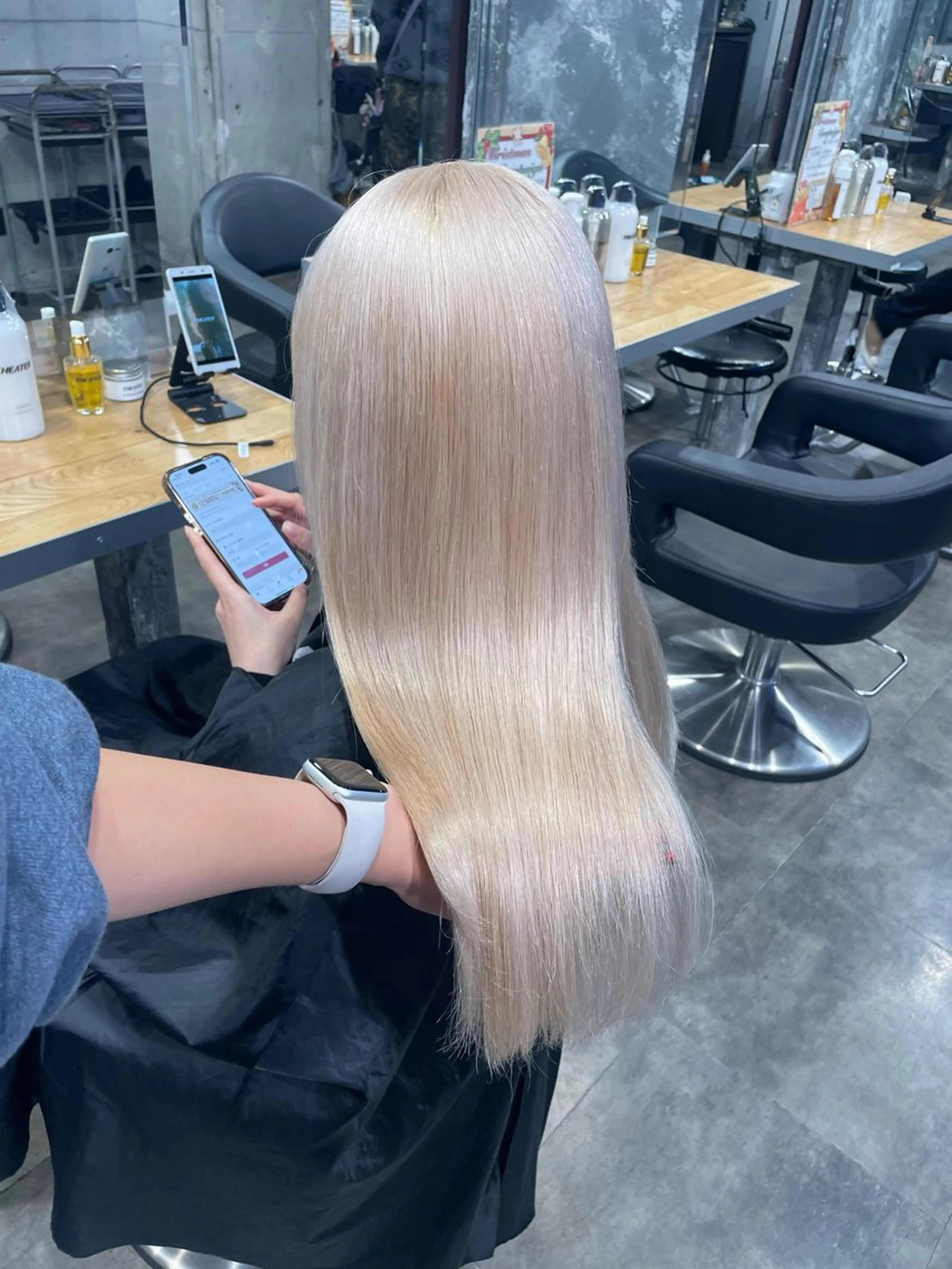 ロング カラー ヘアカラー トリートメント ハイトーン 横浜💞ミオのヘアスタイル