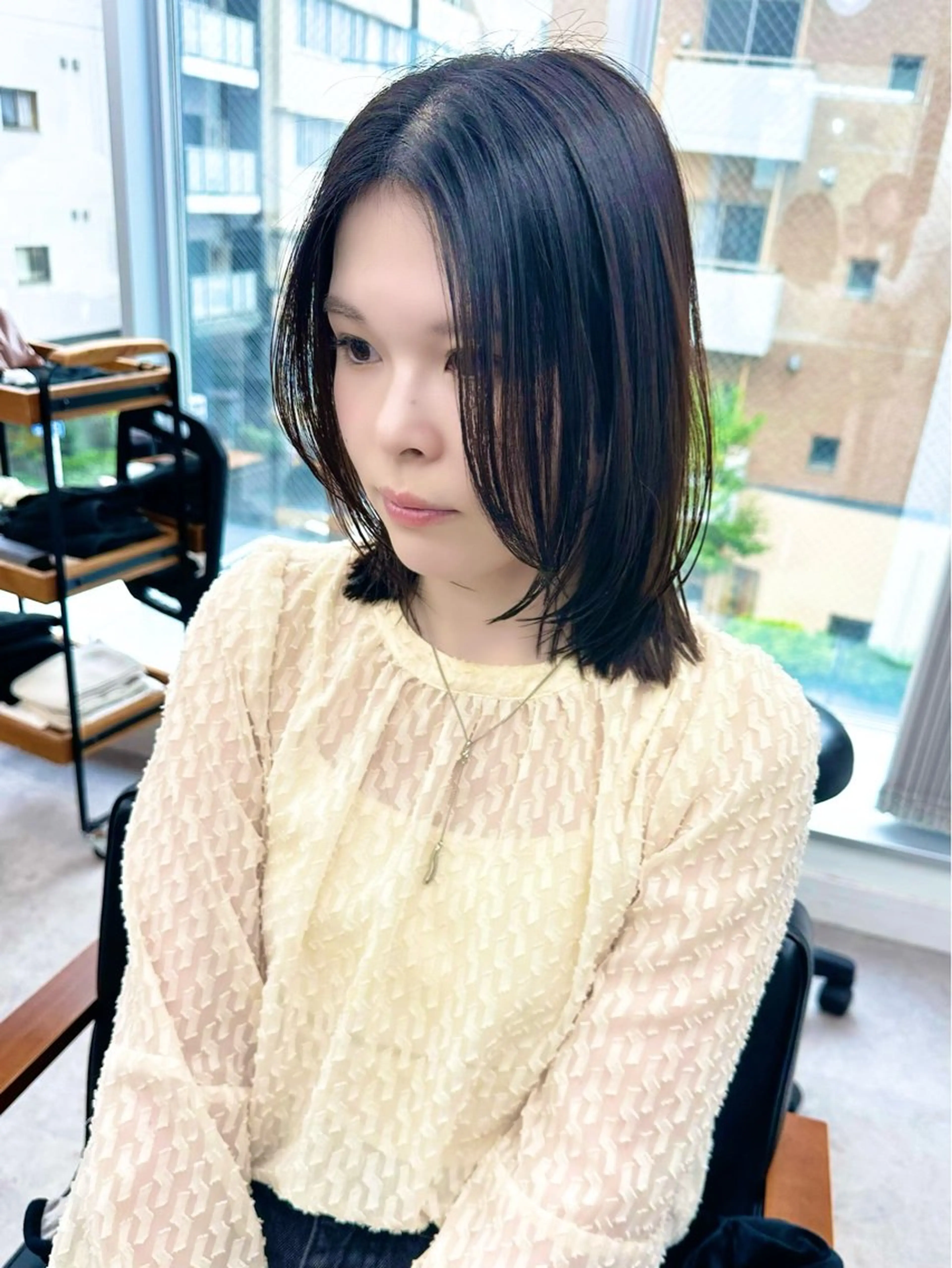ミディアム カラー パーマ ヘアアレンジ メンズ キッズ カット 縮毛矯正 レイヤーカット 🌿透け感カラーのヘアスタイル
