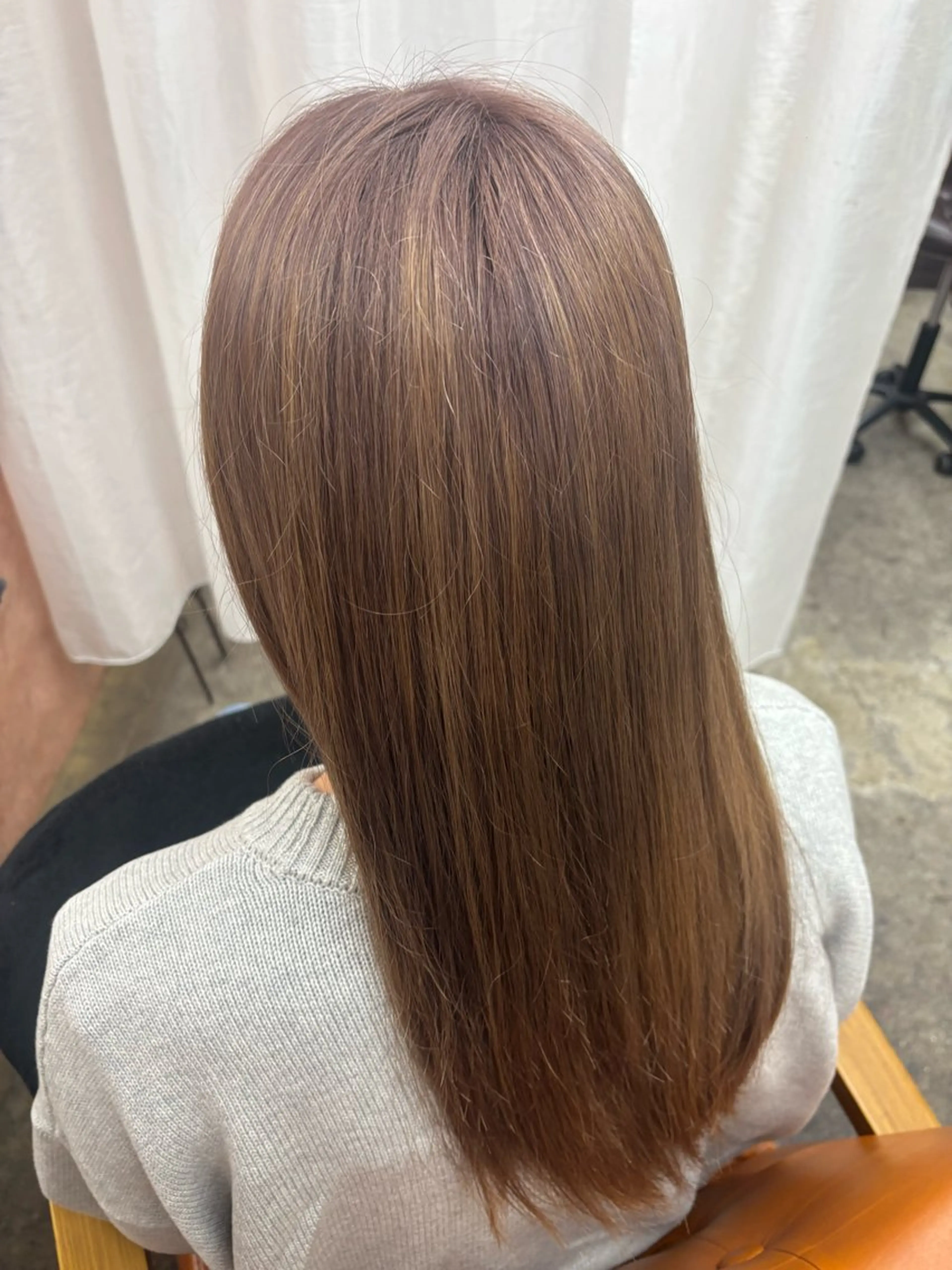 ロング 大本 涼風のヘアスタイル