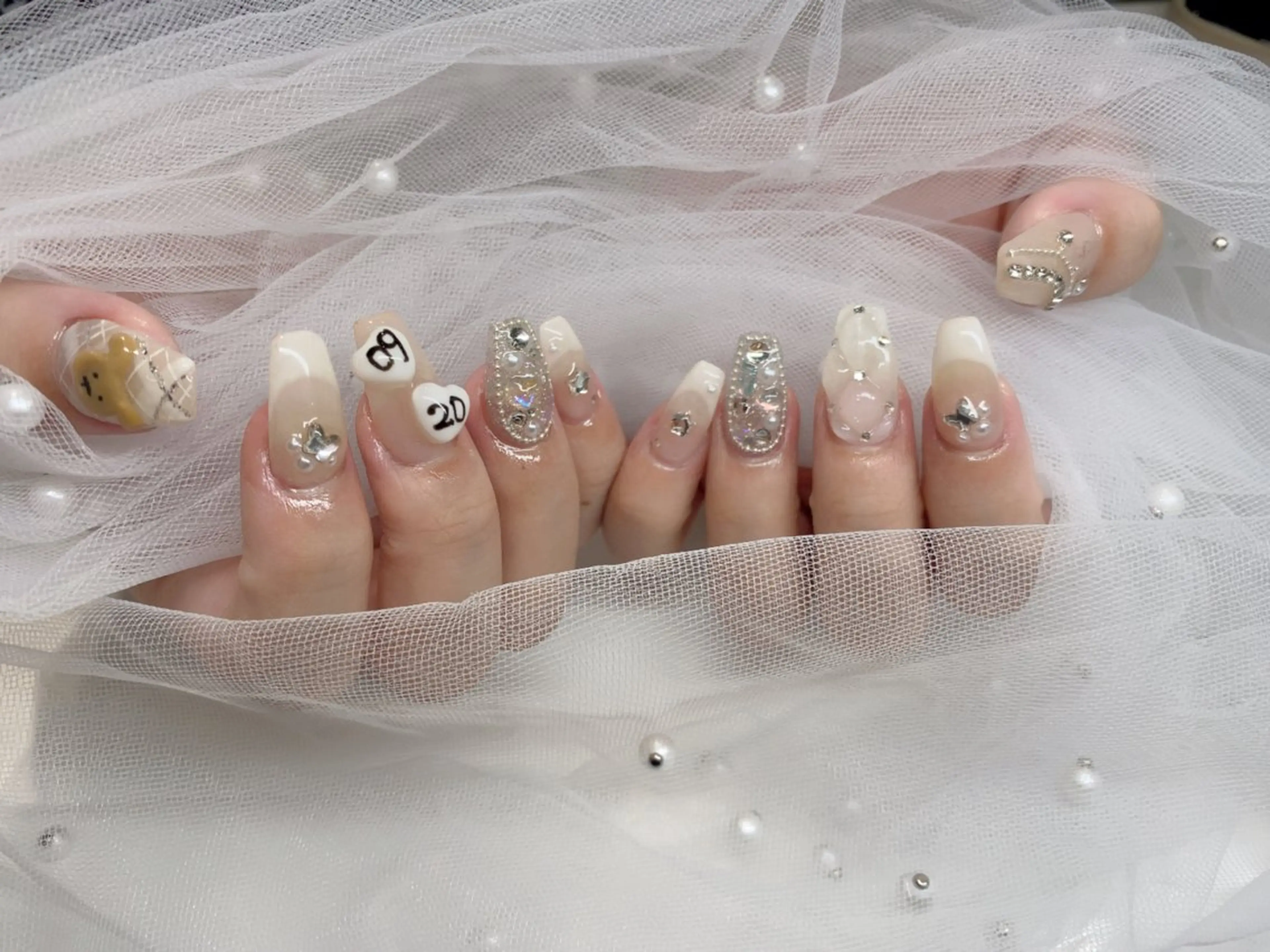 ネイル I-nailロング /ワンホン/キラキラのネイルデザイン