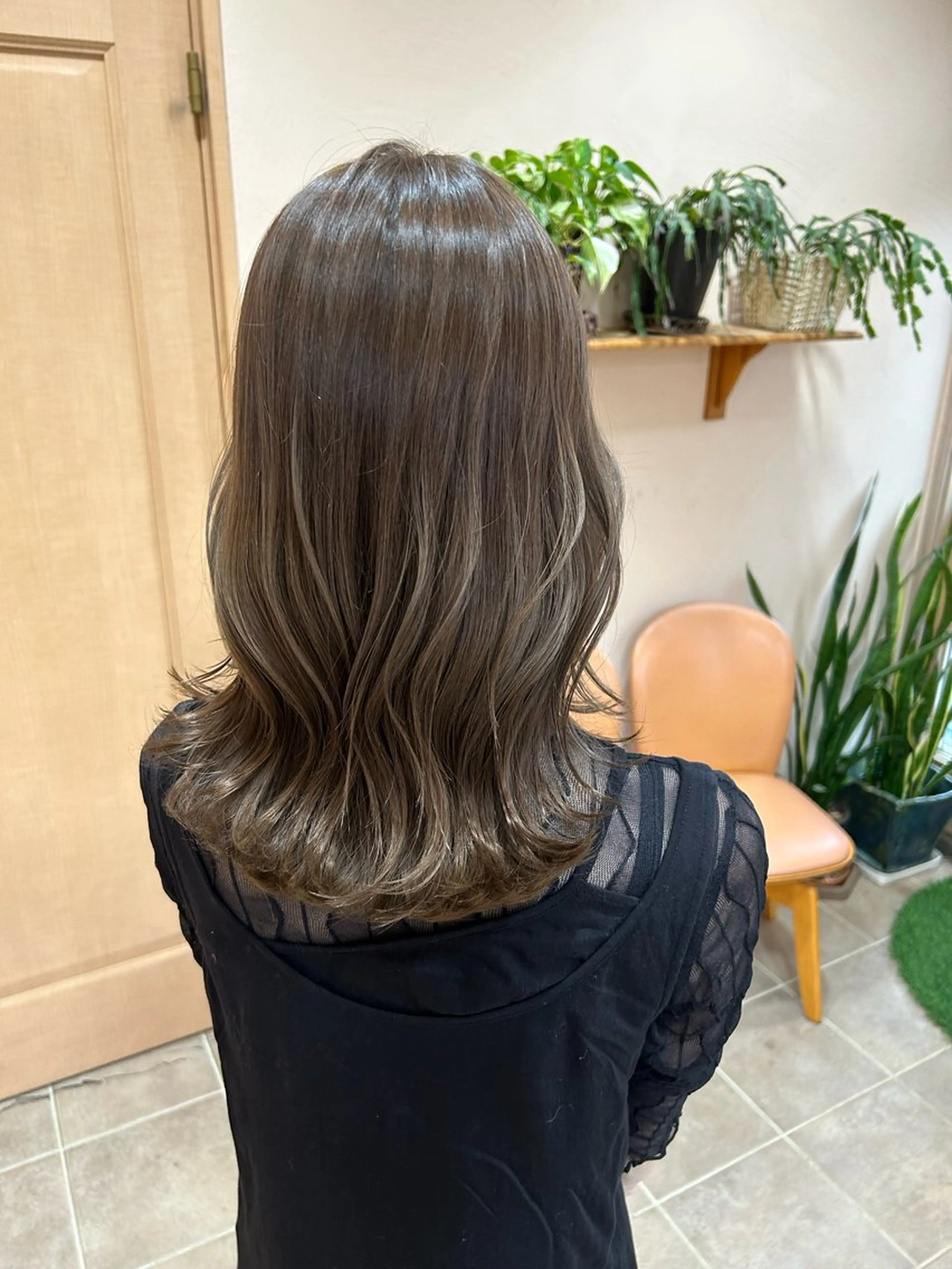 ミディアム カラー mayu .のヘアスタイル