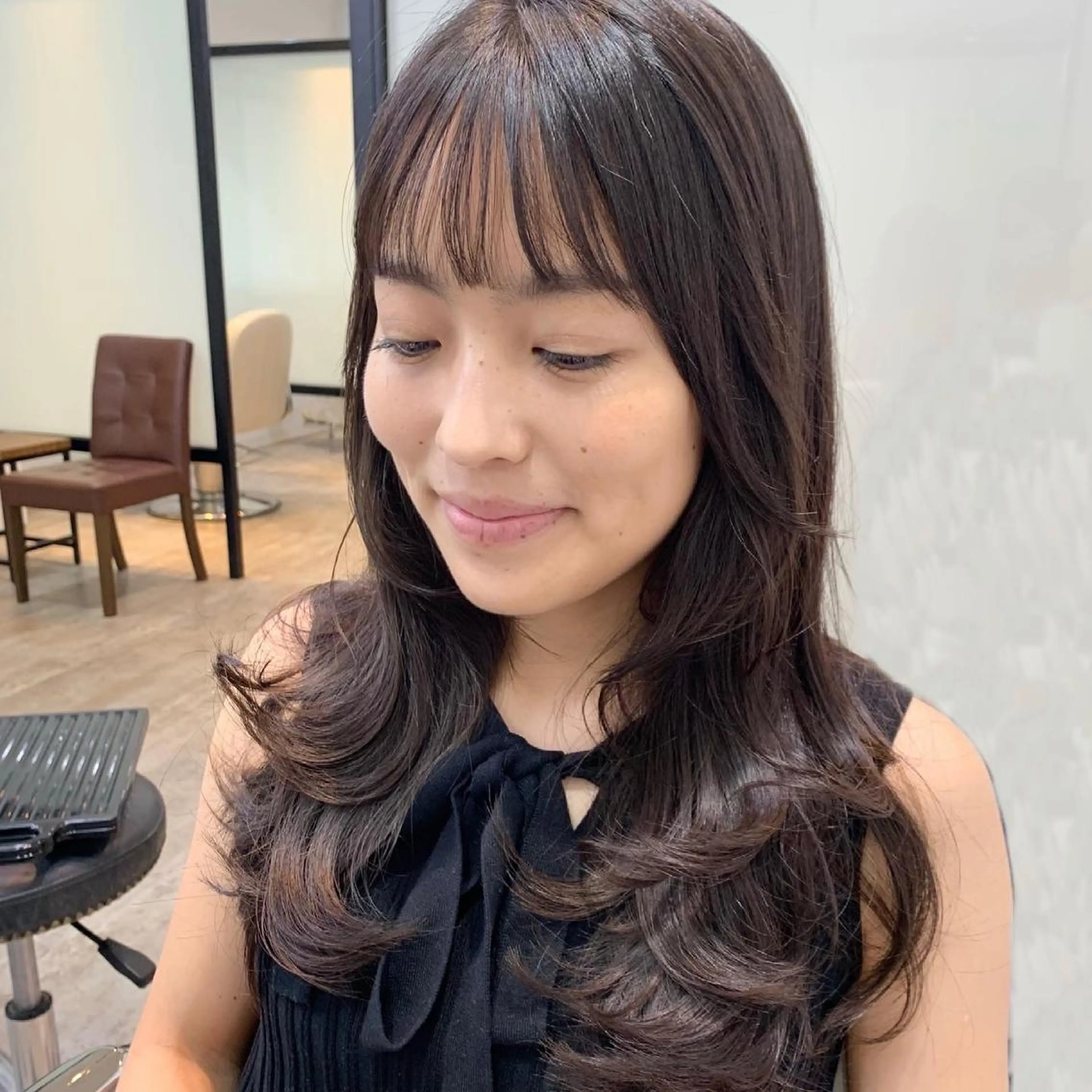 ロング カラー ロングレイヤー レイヤーカット ロング 伊良波 香里のヘアスタイル