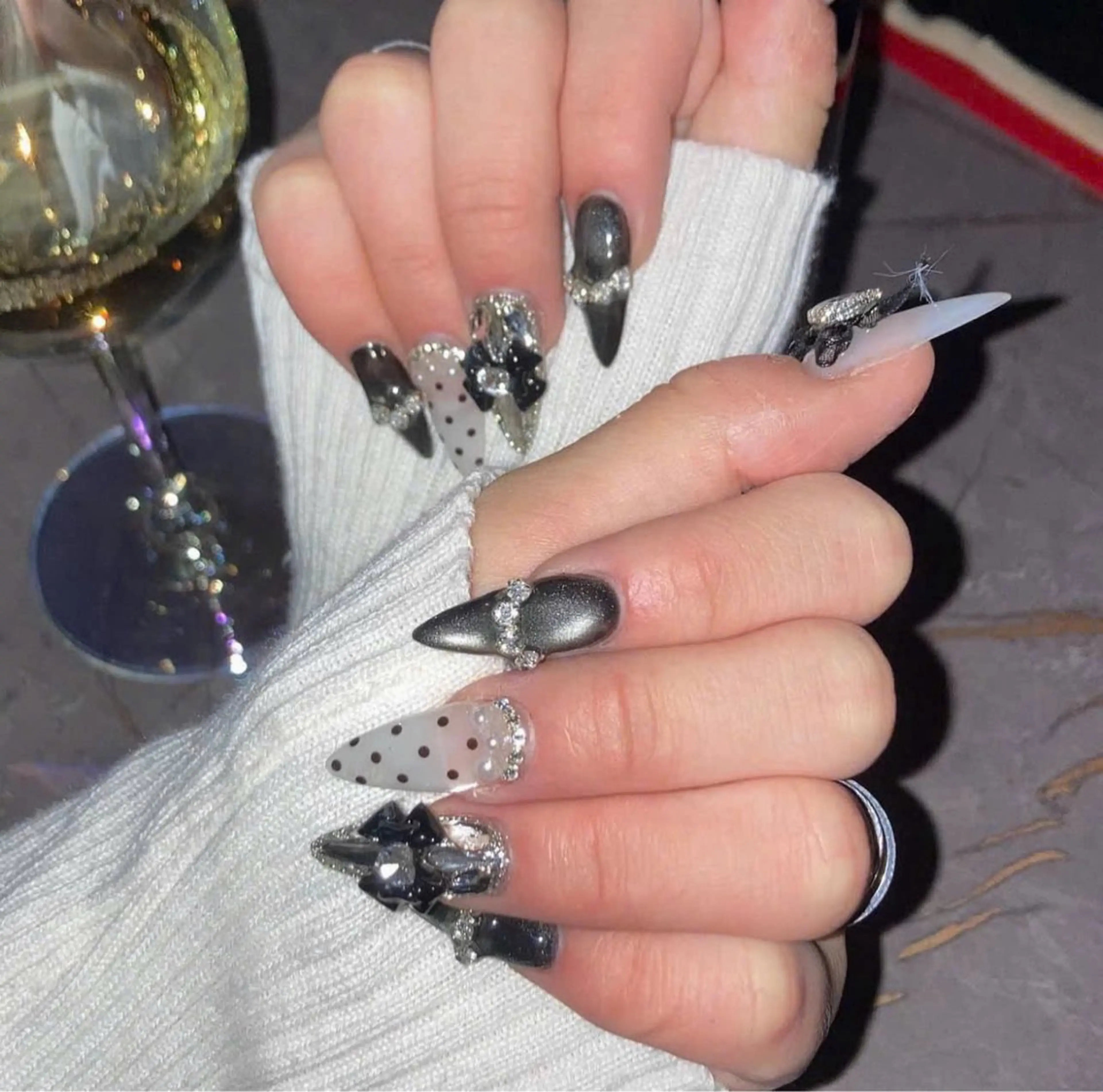 ネイル フレンチネイル キラキラネイル マグネットネイル ミラーネイル ニュアンスネイル Lina所属・MeiMei Nail モデル募集のネイルデザイン