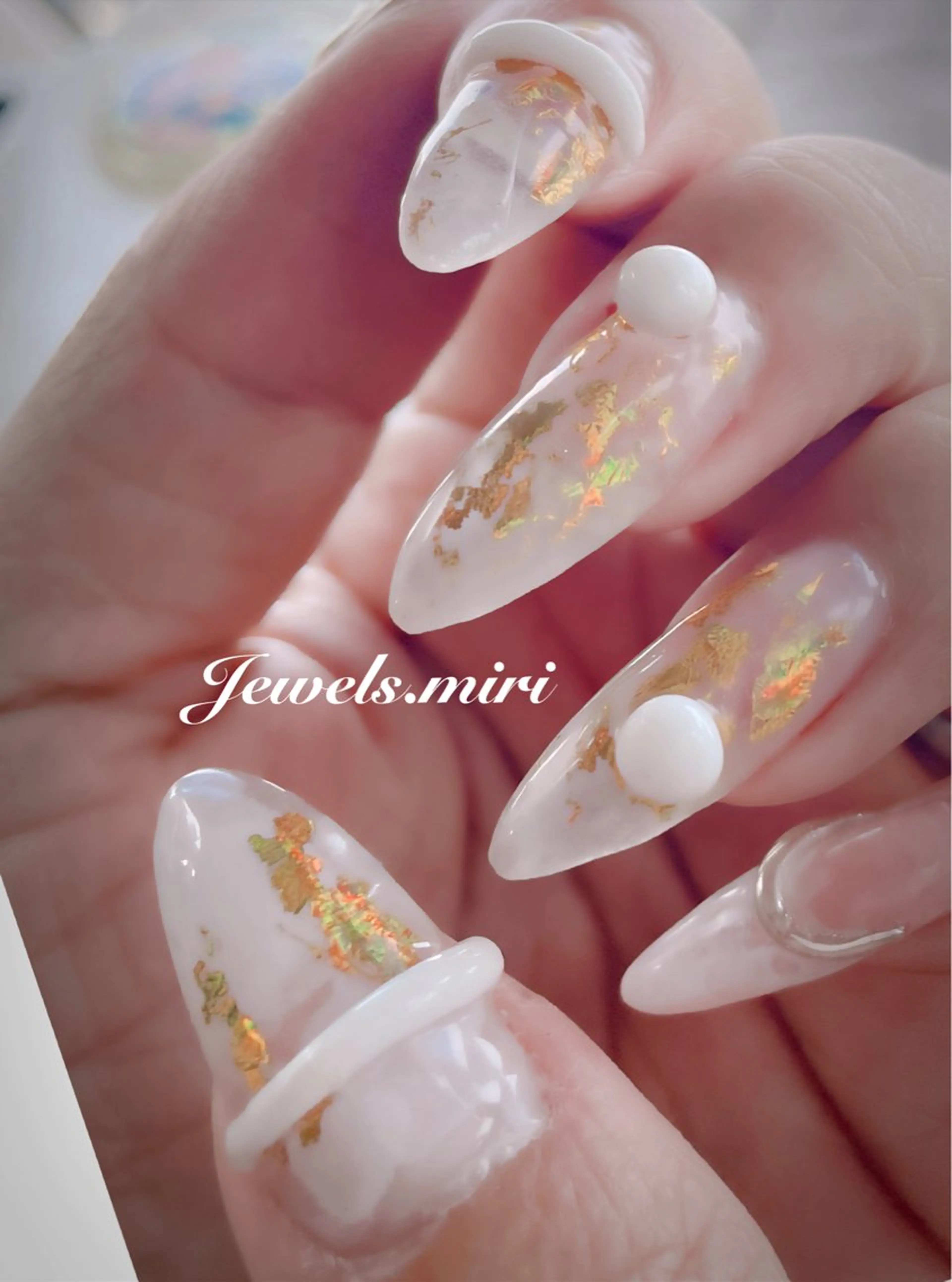 ネイル クリアネイル ロングネイル 夏ネイル ホワイト ネイルサロン Jewels Mのネイルデザイン
