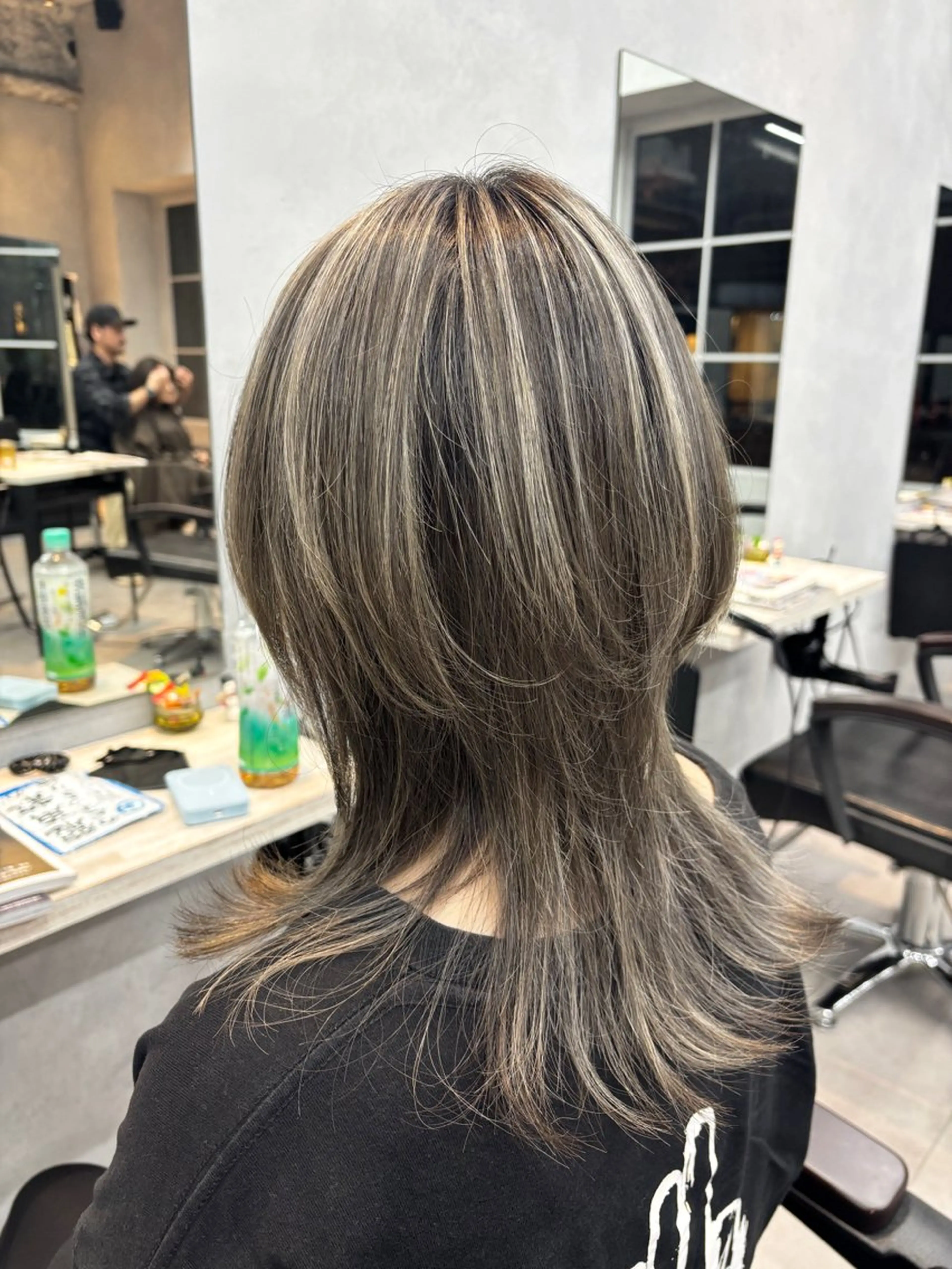 セミロング カラー カット ヘアカラー 🦩レイヤー|透明感 カラー🦩makoのヘアスタイル