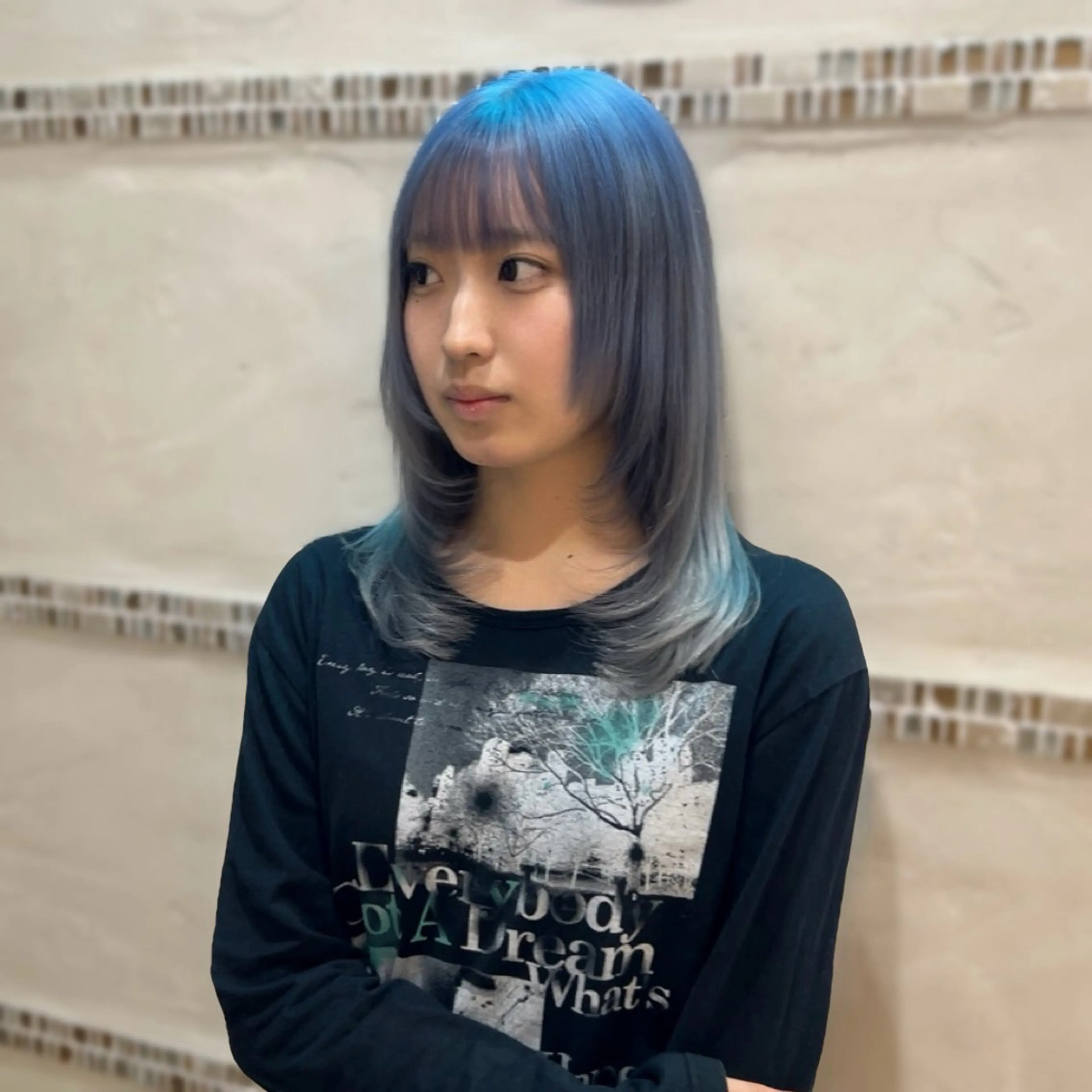 ミディアム カラー ハイレイヤー レイヤーカット 小顔カット ヘアカラー トリートメント モテ髪×トレンド💕 小顔レイヤー 金井のヘアスタイル