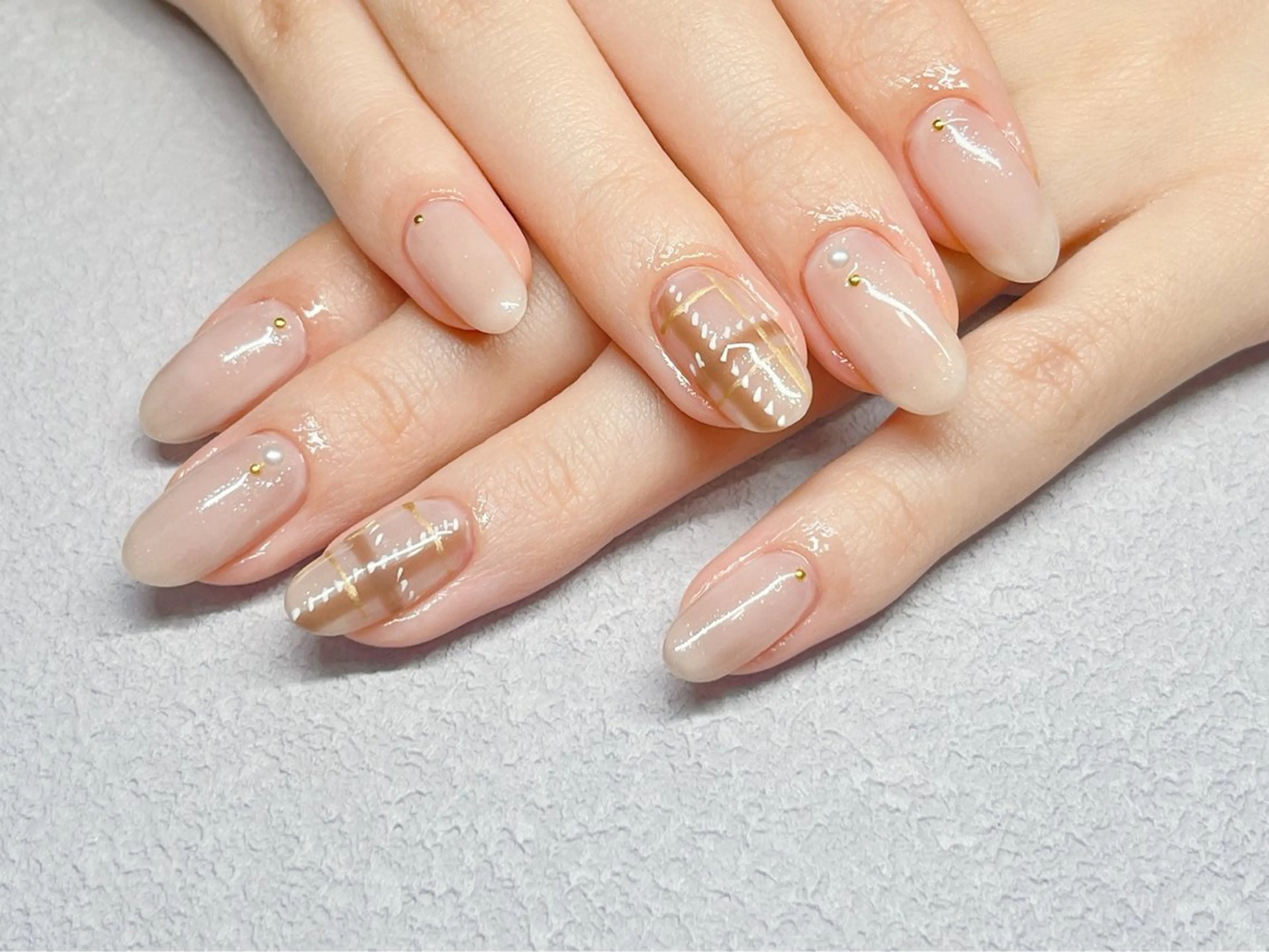 ネイル ジェルネイル マグネットネイル ニュアンスネイル オフィスネイル パラジェル ネイルサロン パールのネイルデザイン