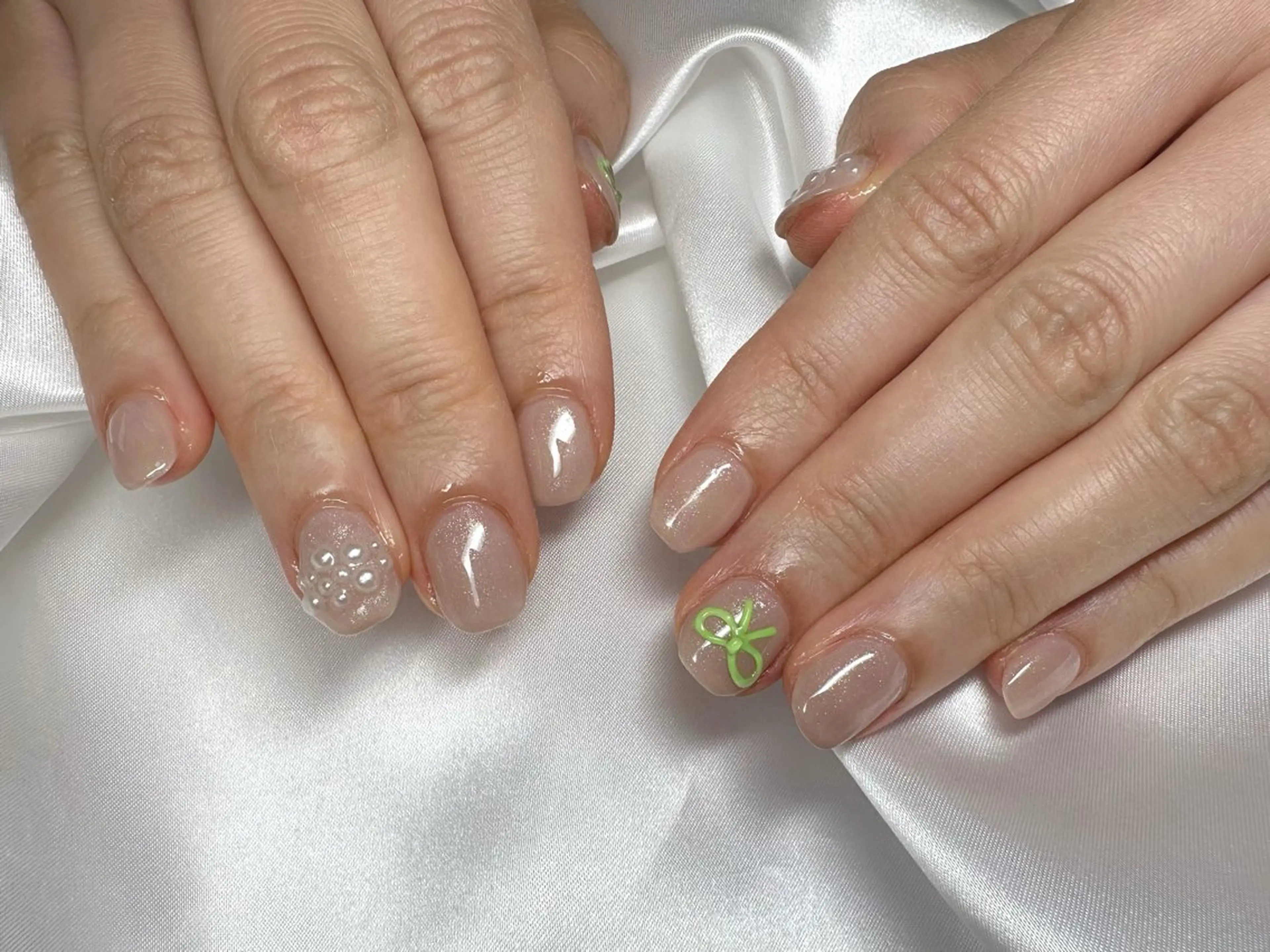 ネイル リボン nu NANAのネイルデザイン