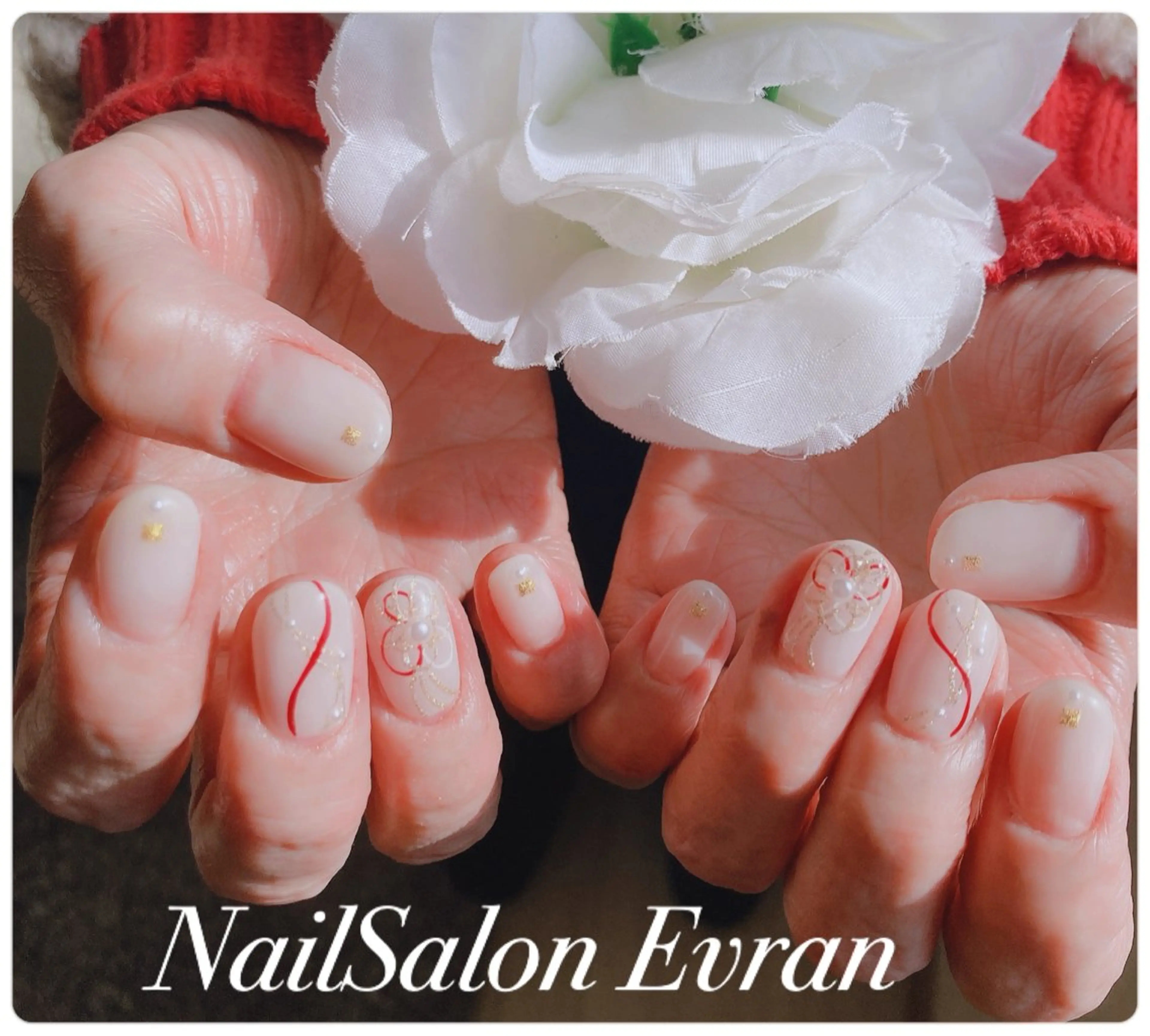 ネイル アートネイル フレンチネイル マグネットネイル 持ち込み ニュアンスネイル ハンドネイル Nail salon Evranのネイルデザイン