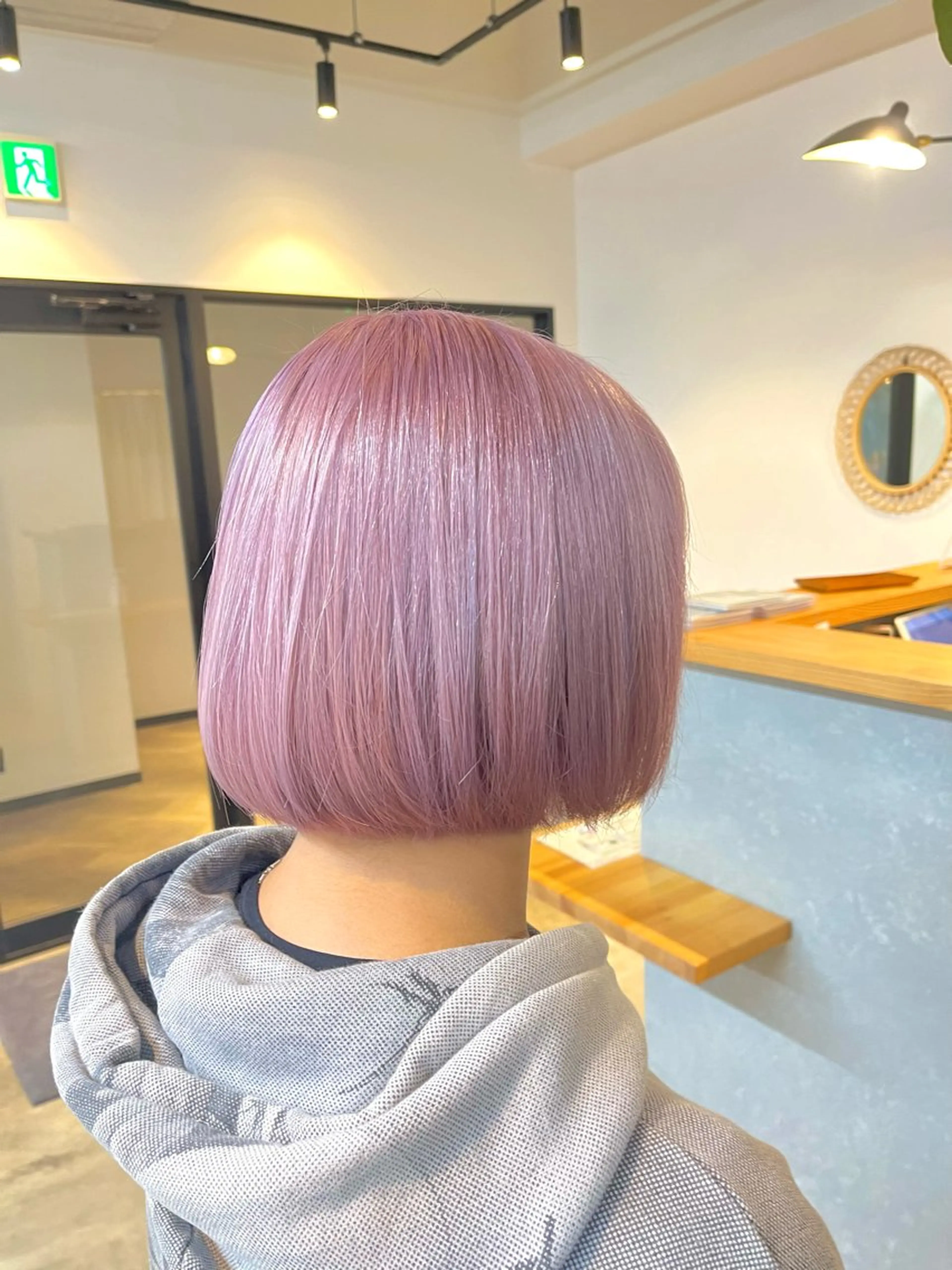 ショート カラー ヘアカラー ハイトーンカラ ー/小川のヘアスタイル