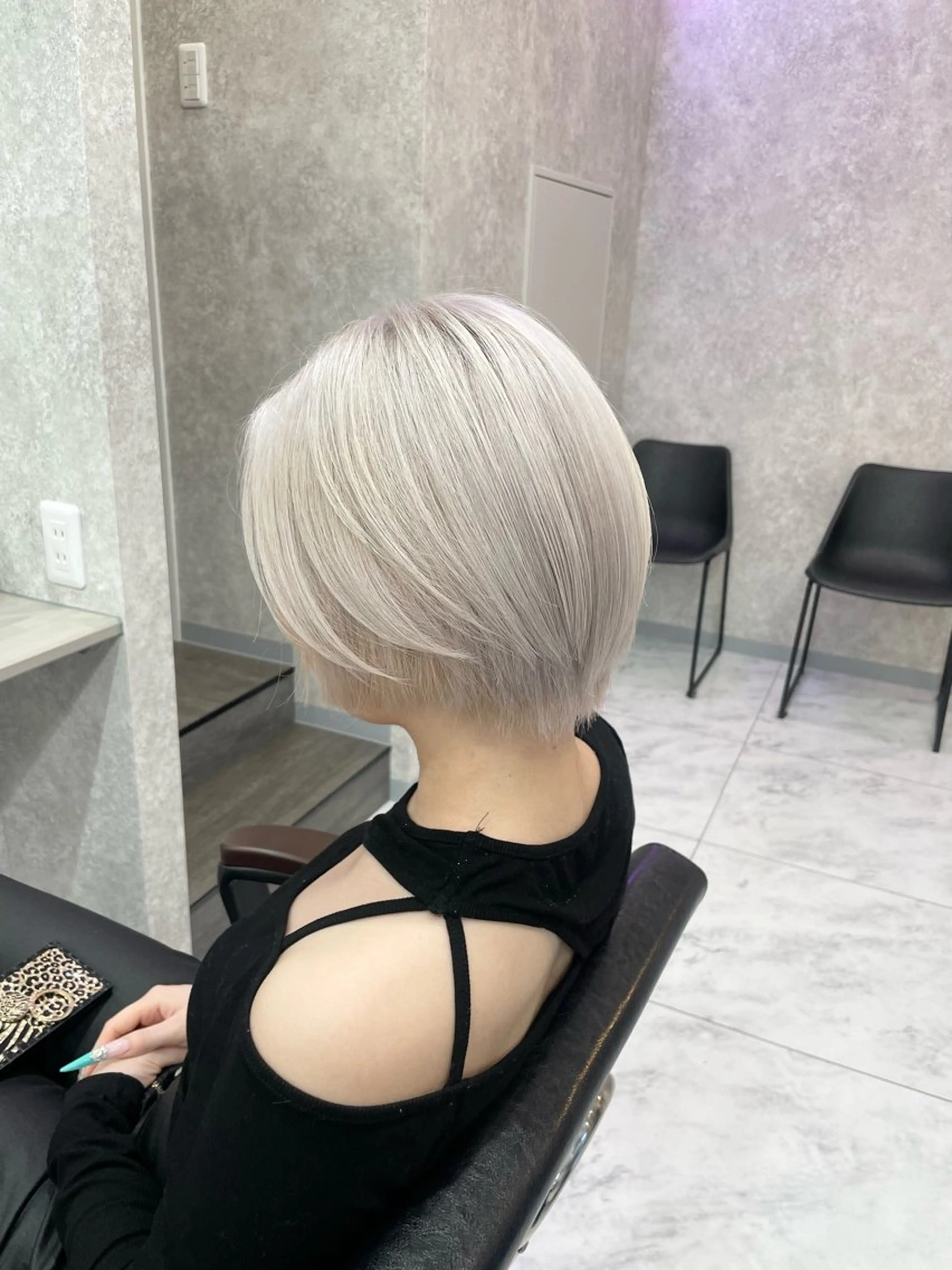 ショート 🦋ハイトーン🦋 石山 希理🦋のヘアスタイル