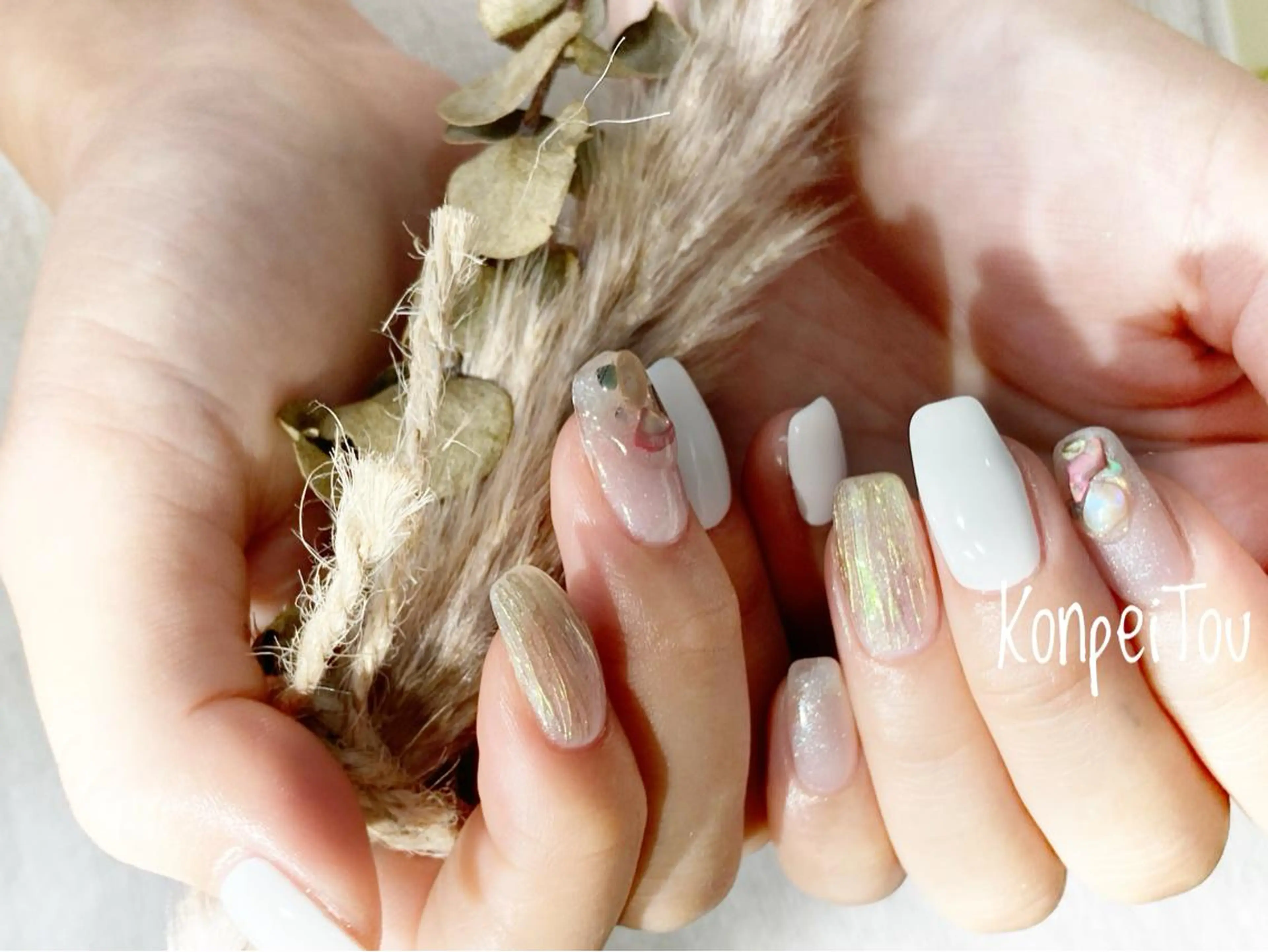 ネイル アートネイル ミラーネイル ブライダルネイル ホワイト ハンドネイル おうちのネイルサロン KonpeiTouのネイルデザイン