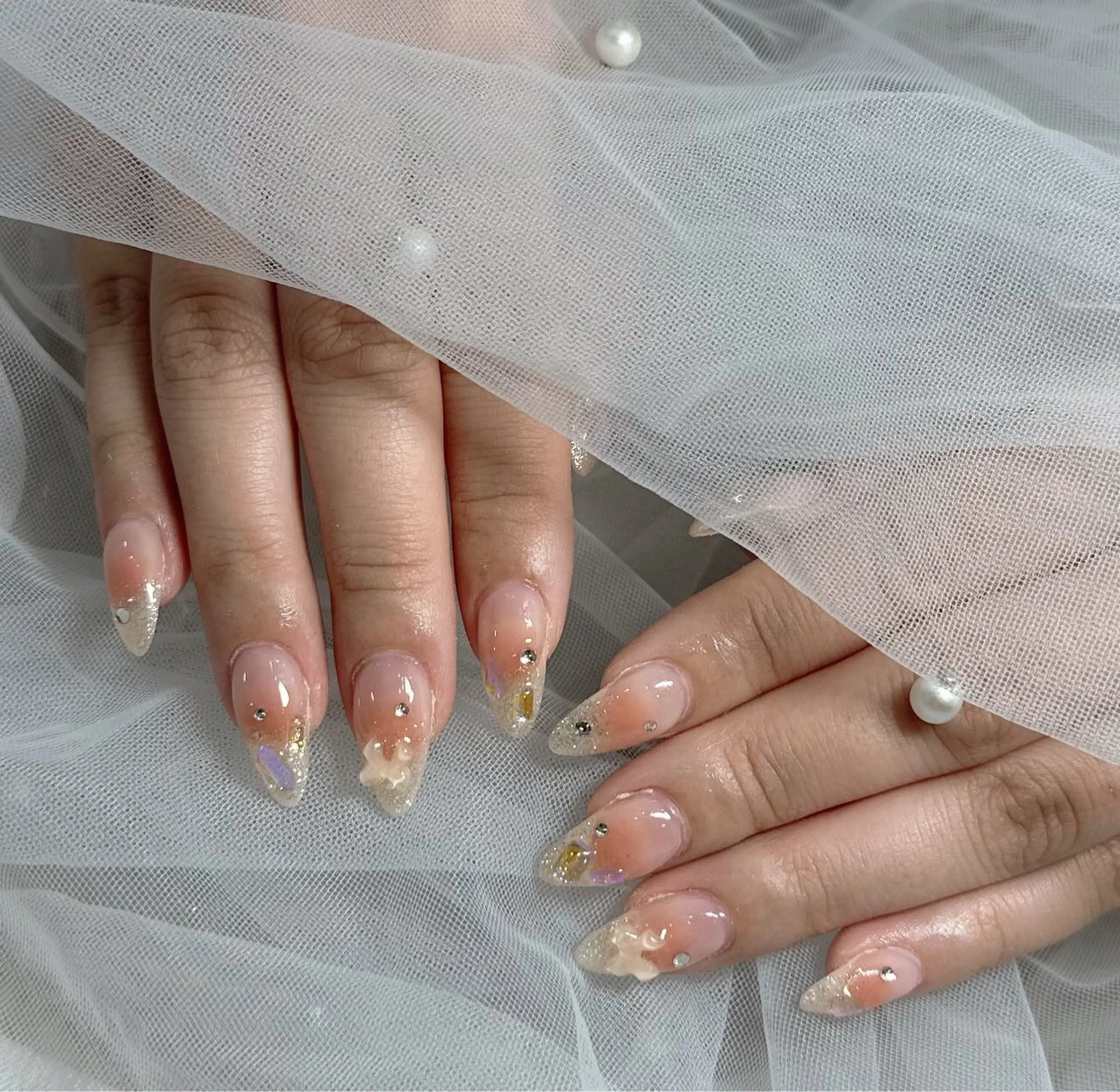 ネイル ハンドネイル フットネイル LAVISH nanamiのネイルデザイン