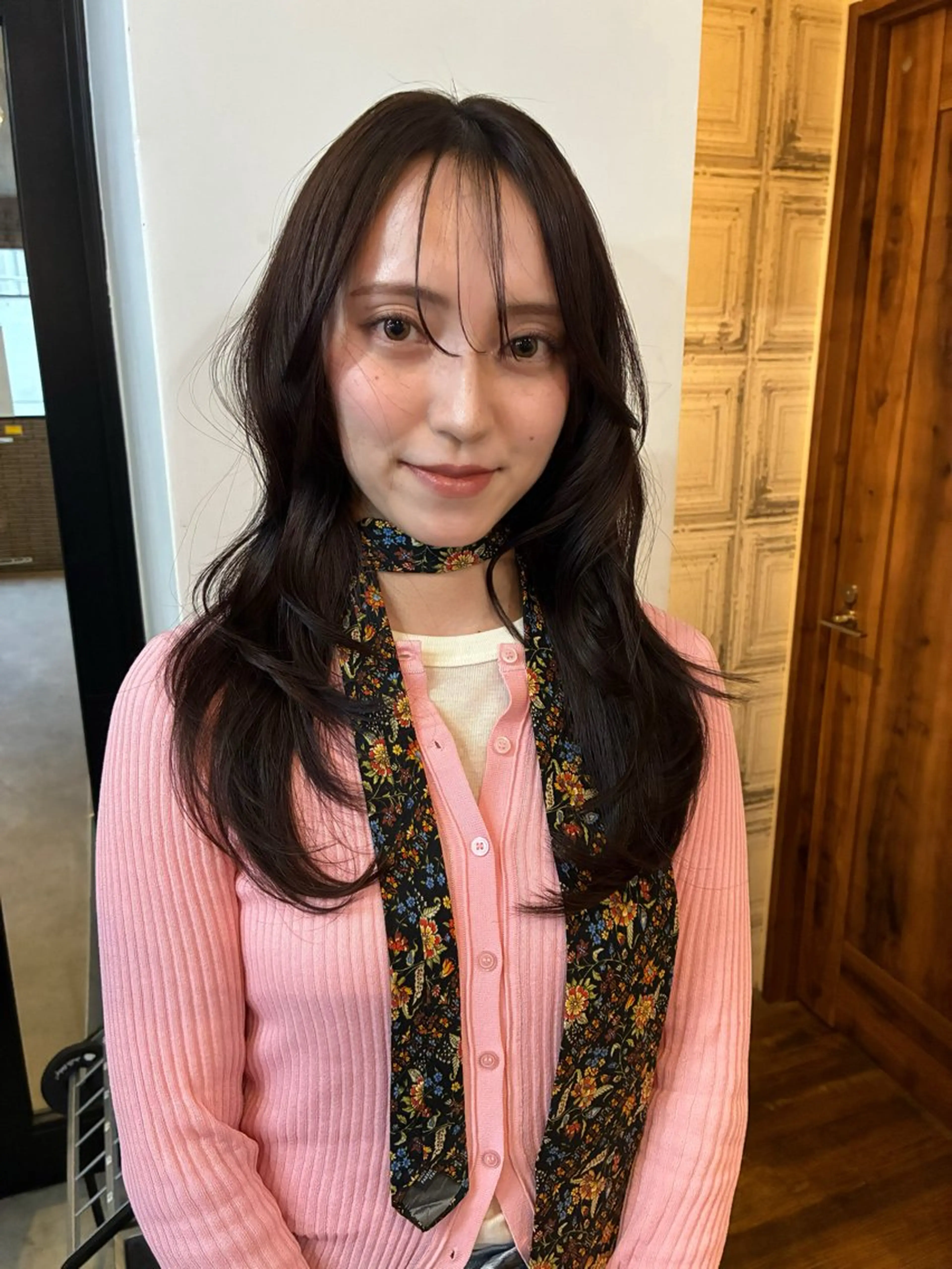 ミディアム カット ヘアカラー nacoハイトーン ベージュ🤎のヘアスタイル