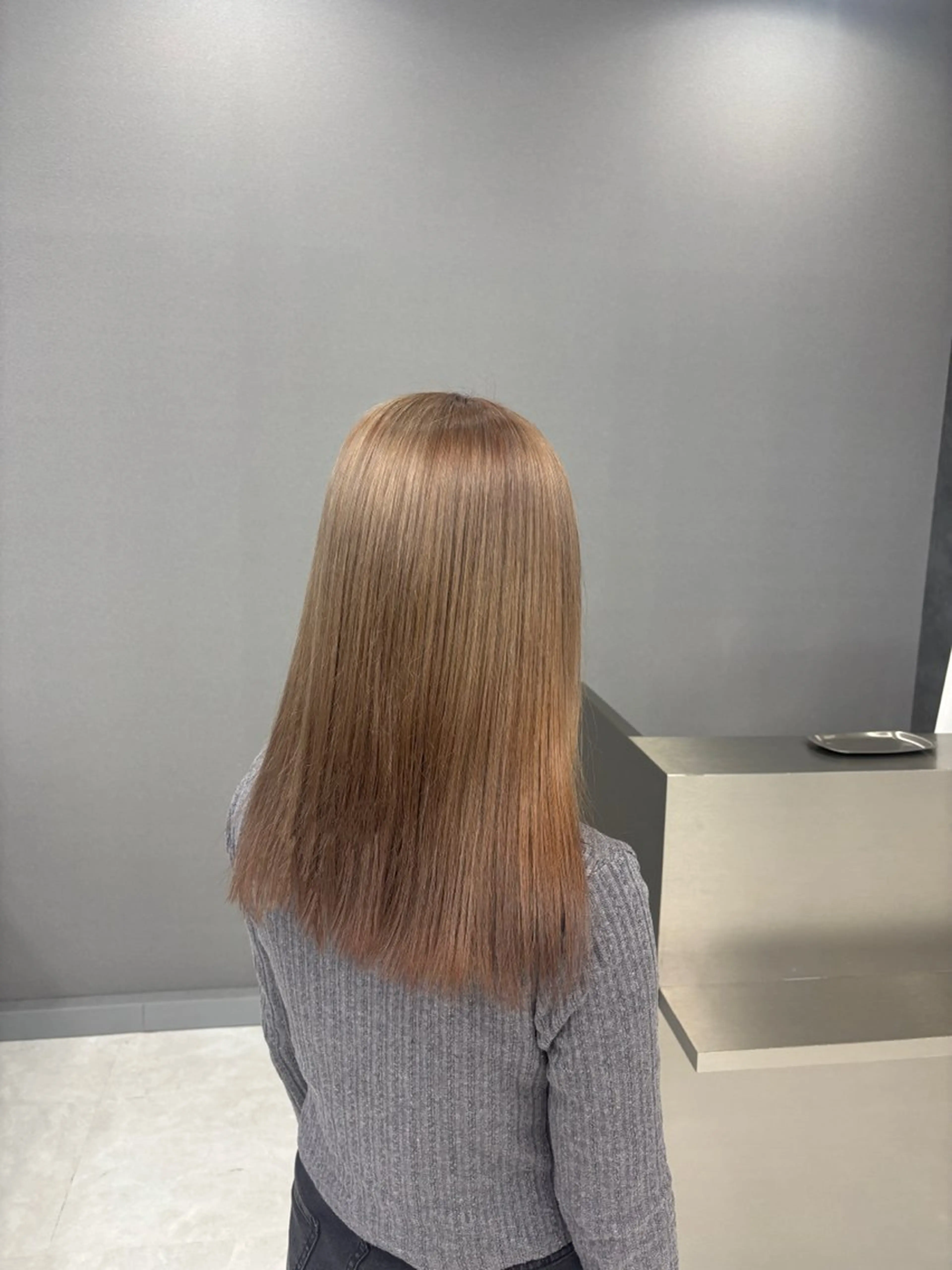 ロング カラー ハッシュカット/ ミルクティー/ みうのヘアスタイル