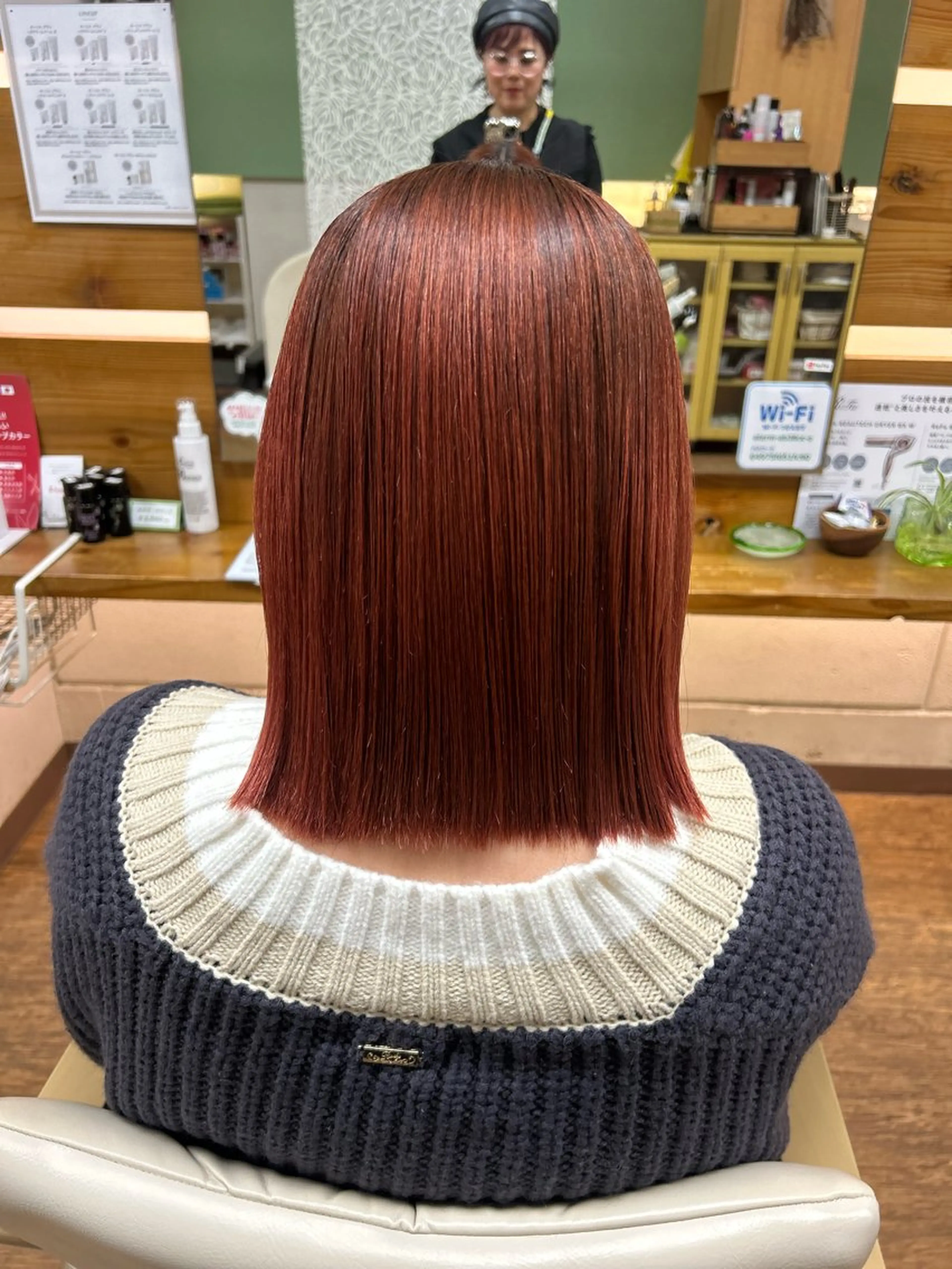 ミディアム 神谷 千明のヘアスタイル