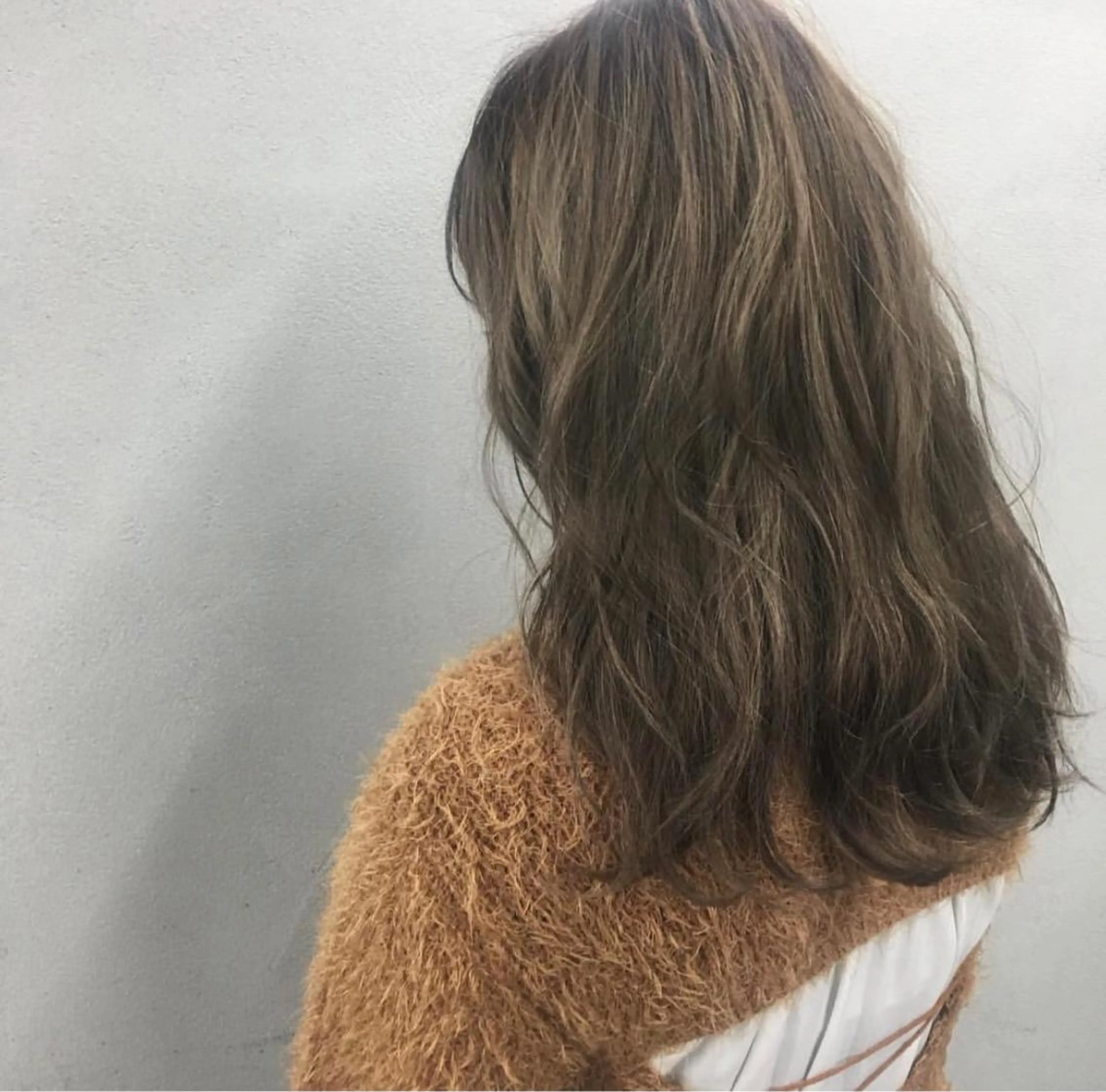 ロング カラー パーマ ヘアアレンジ メンズ キッズ ネイル マツエク・マツパ メンズハイライト ベージュカラー ハイライトカラー ハイライト カット ヘアカラー トリートメント #tag 稗田綾加のヘアスタイル