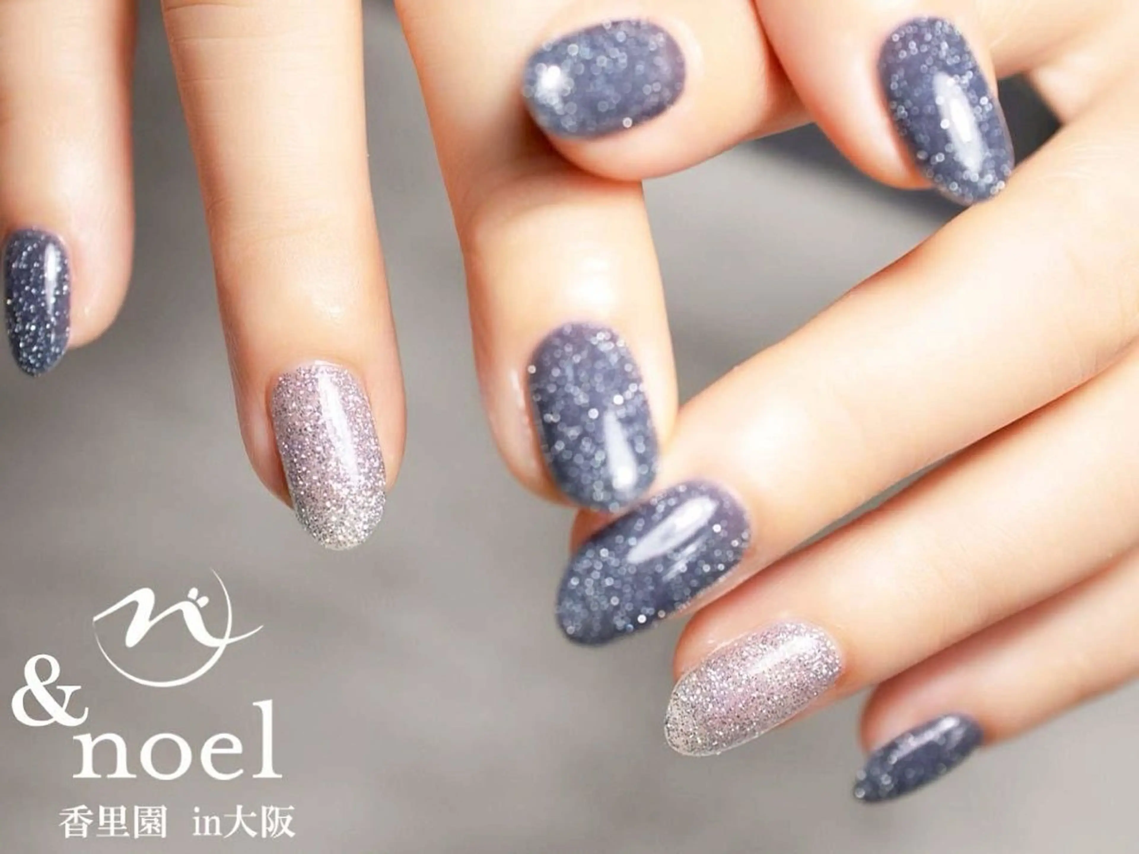 ネイル フラッシュネイル ネイビー シルバー ハンドネイル Nailsalon Noël所属・Nailsalon ＆Noelのネイルデザイン