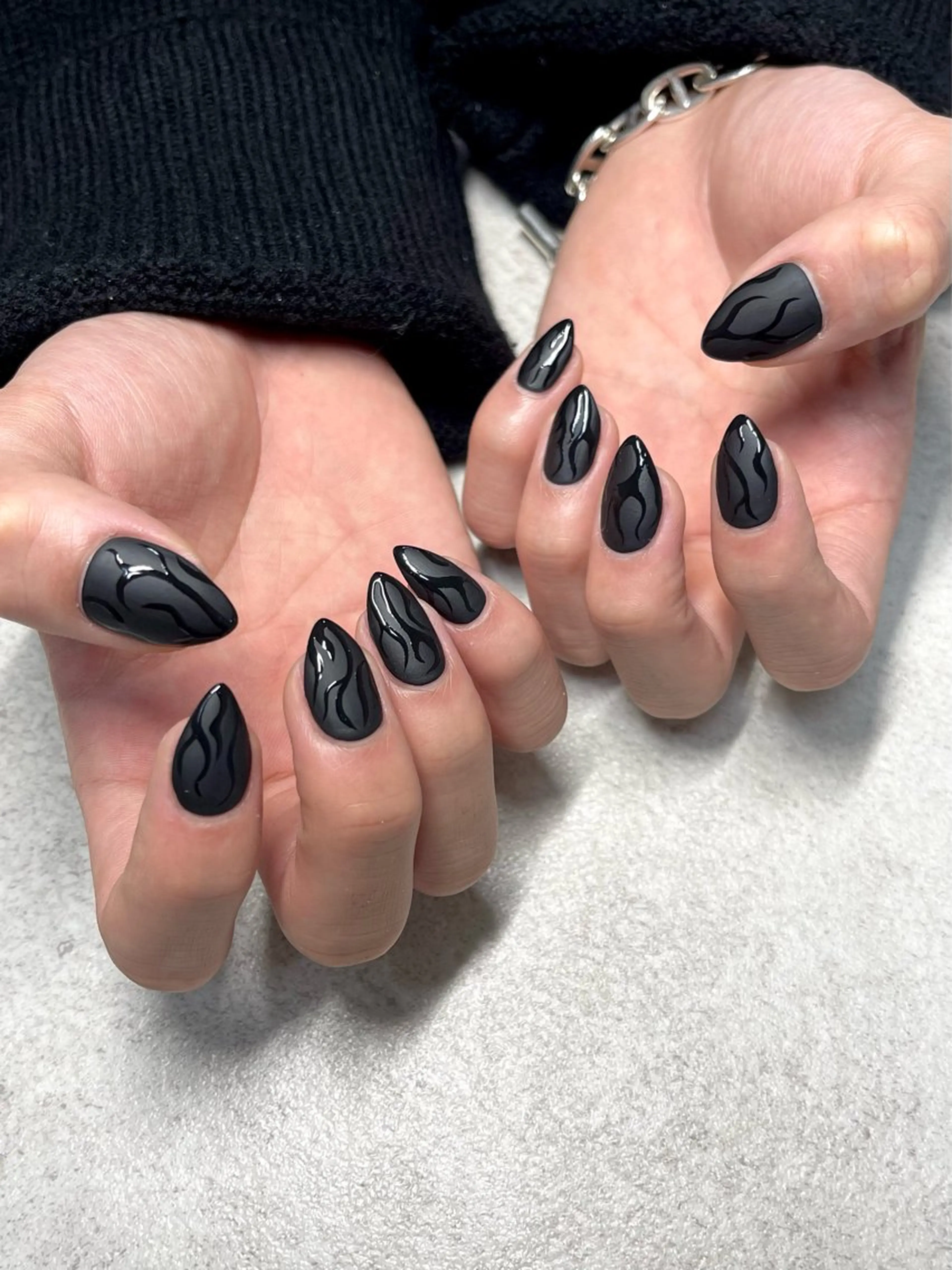 ネイル ハンドネイル ネイルルーム チャームのネイルデザイン