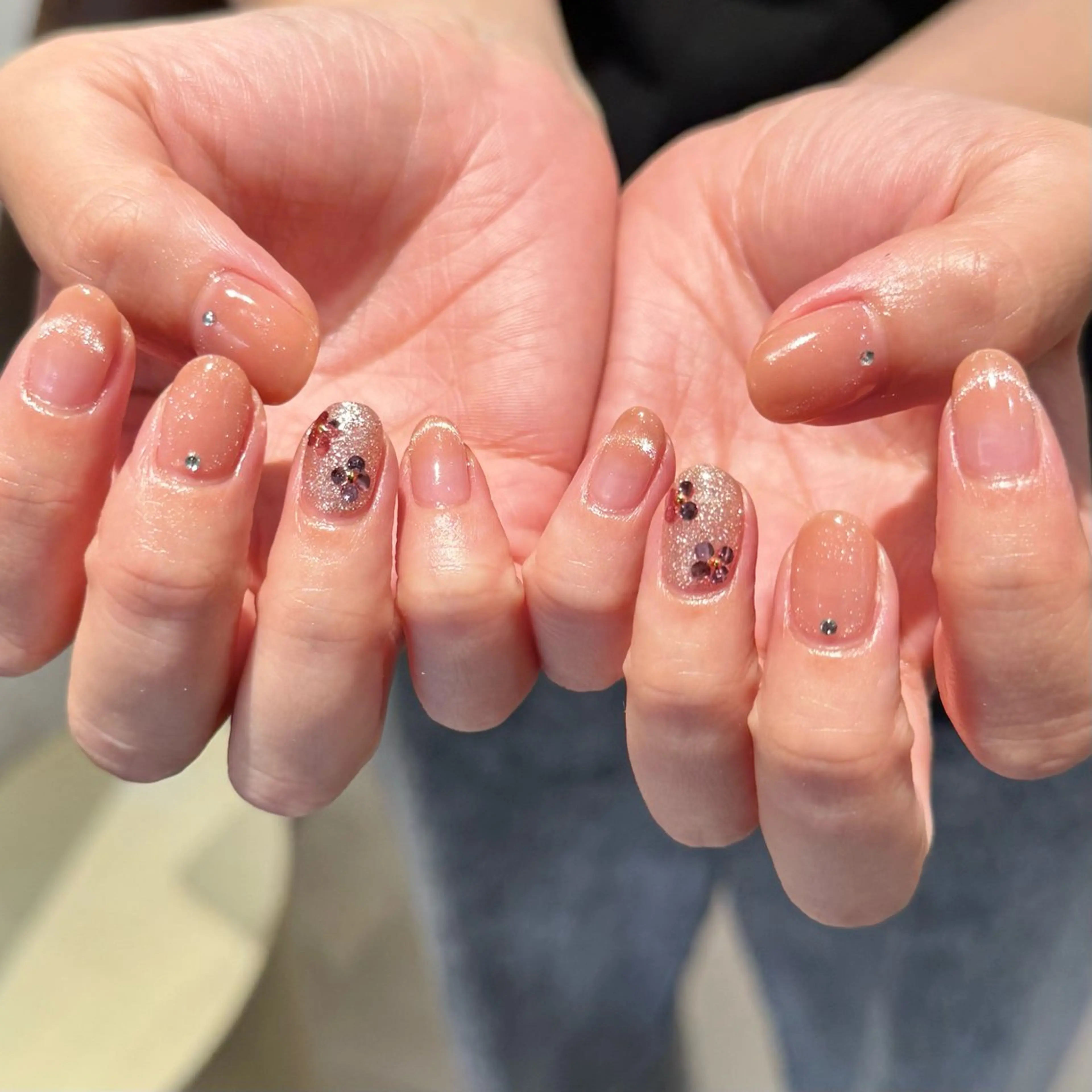 ネイル ハンドネイル chika .のネイルデザイン