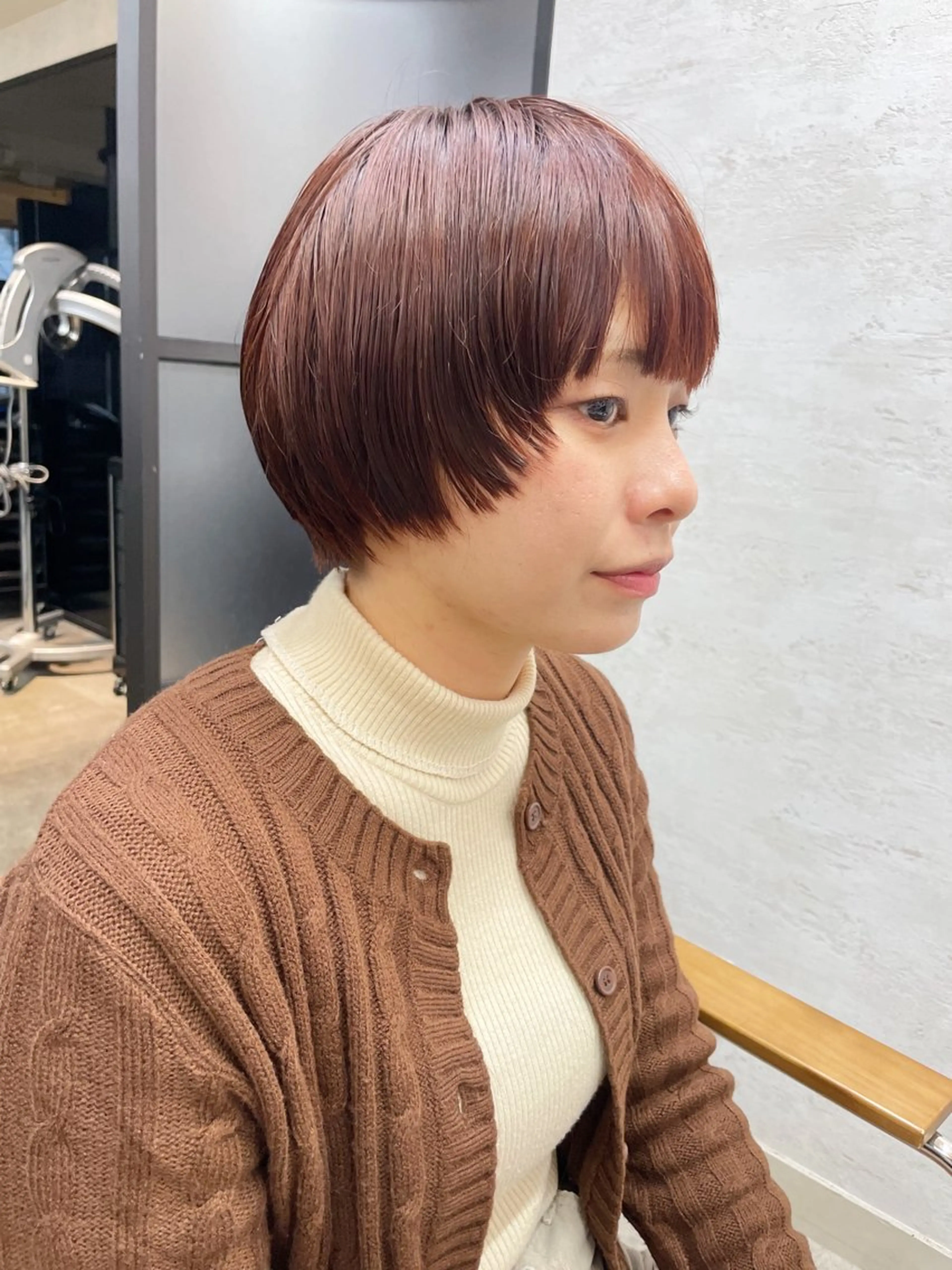 ショート カラー 吉江 結菜のヘアスタイル