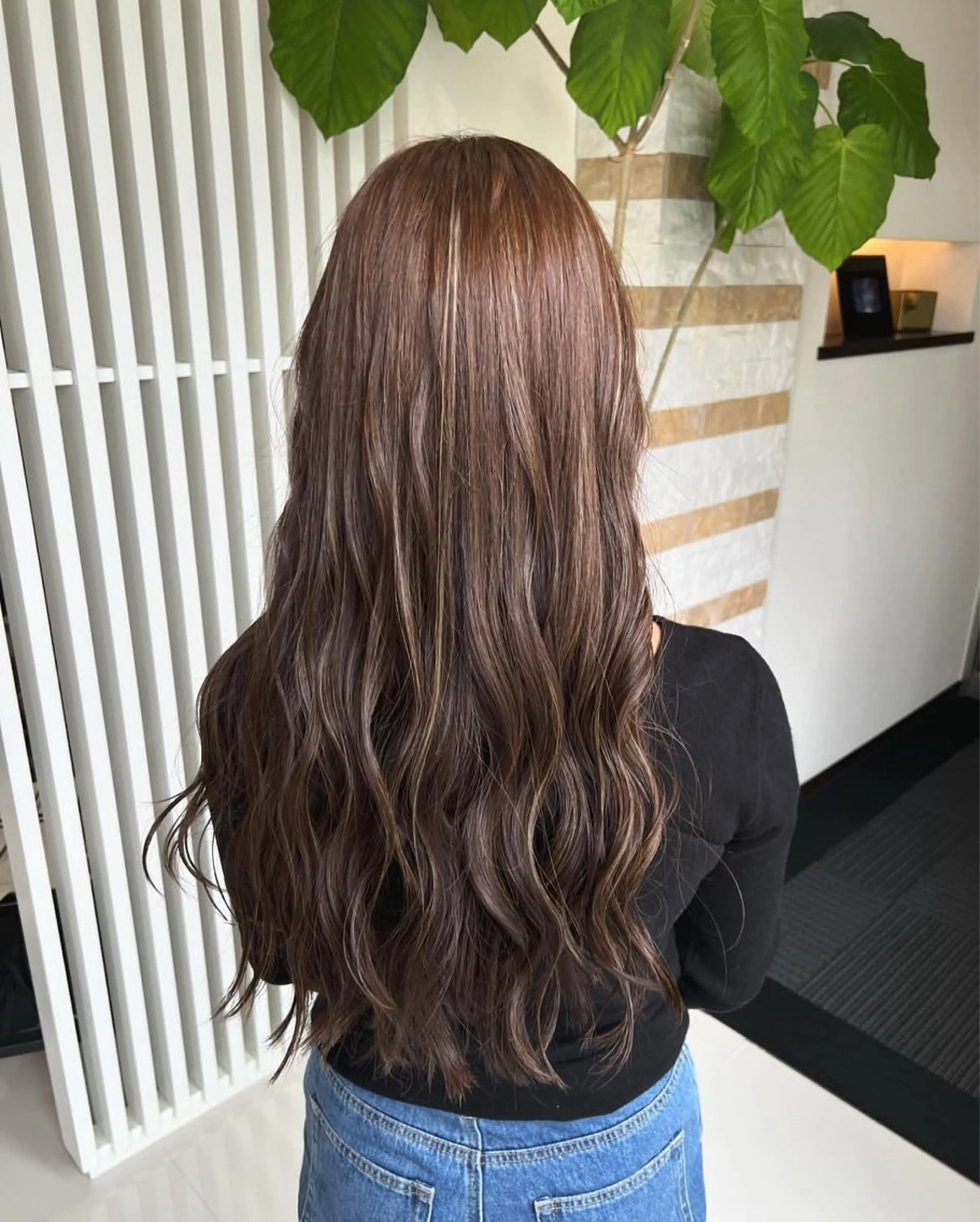 ハイライト+全体カラー+トリートメント+カットの写真