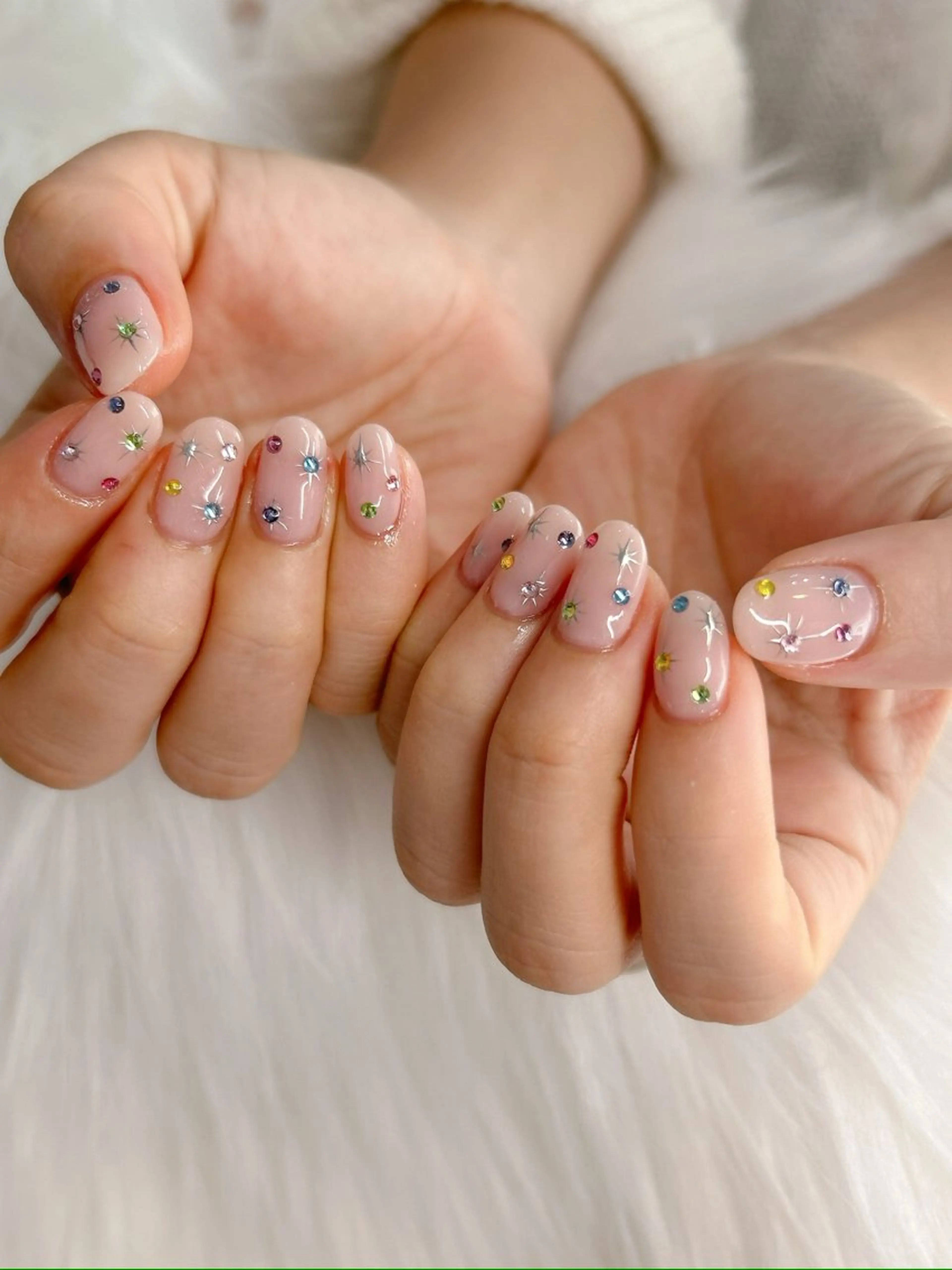 ネイル キラキラネイル ストーンネイル ハンドネイル 工藤 理恵のネイルデザイン