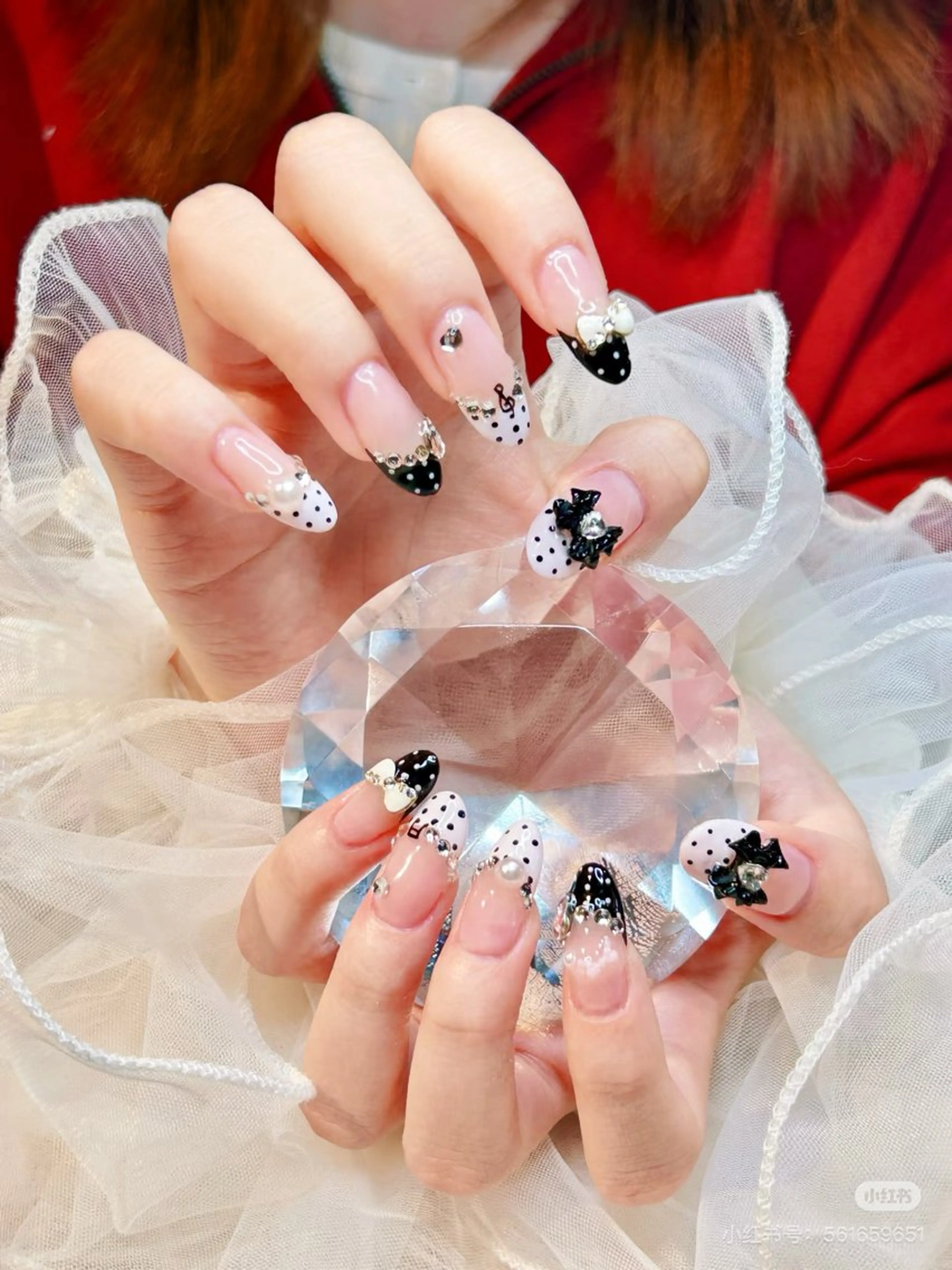 ネイル 成人式 フラッシュネイル ガーリー 韓国ネイル マグネットネイル リボン、ガーリー パーツ放題専門店のネイルデザイン