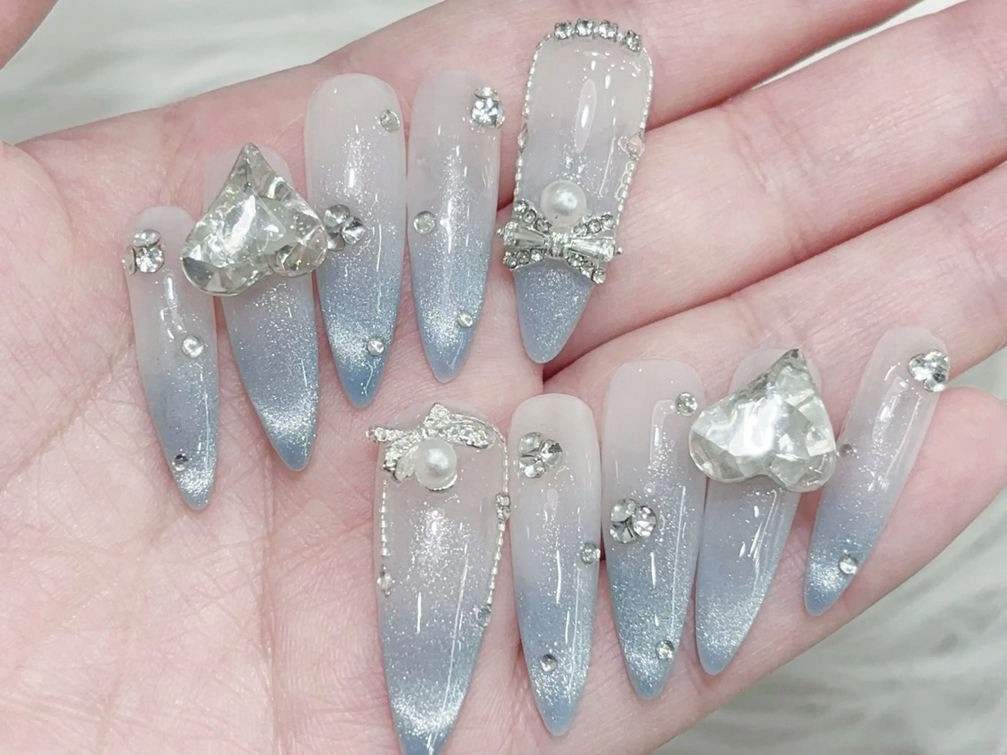 ネイル 成人式 マグネットネイル 大理石ネイル(マーブル) リボン 夏ネイル ハンドネイル MoMoA Nail ネイル長さ出し専門店のネイルデザイン