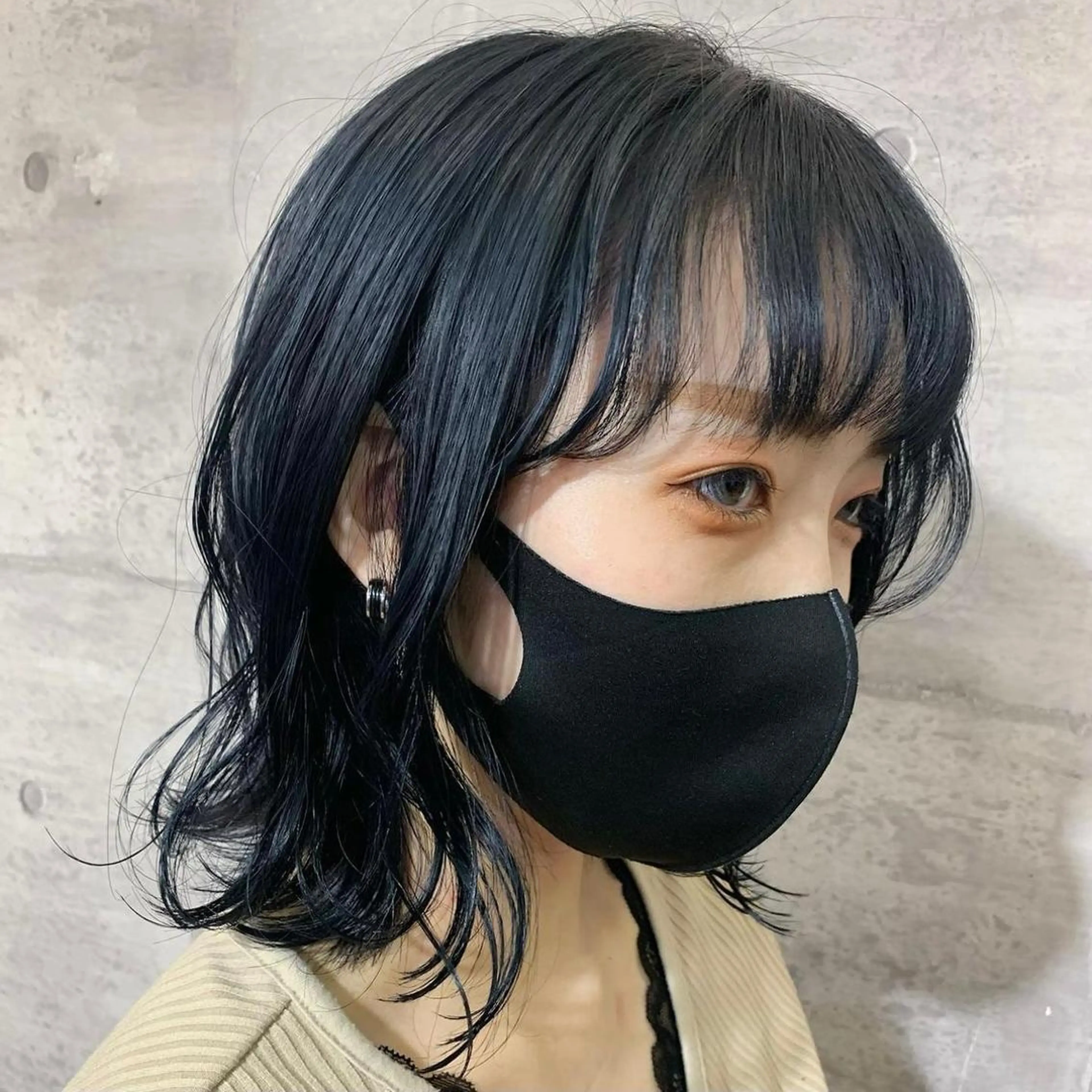 ミディアム カラー ネイビーカラー 韓国ヘア /男女☘️ 細江 美紅のヘアスタイル