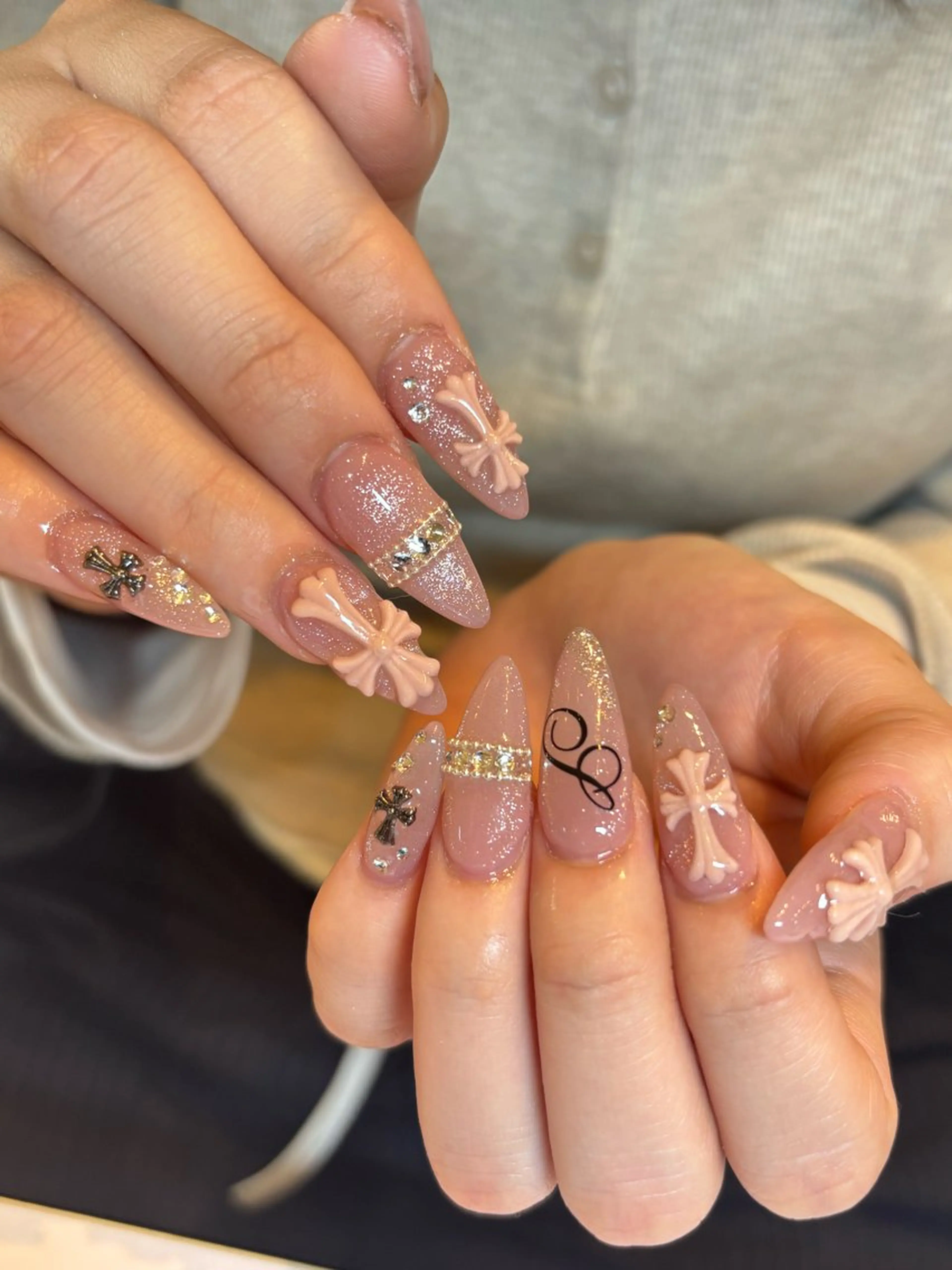 ネイル ハンドネイル 倫実/スカルプ /ガーリー/個性派のネイルデザイン