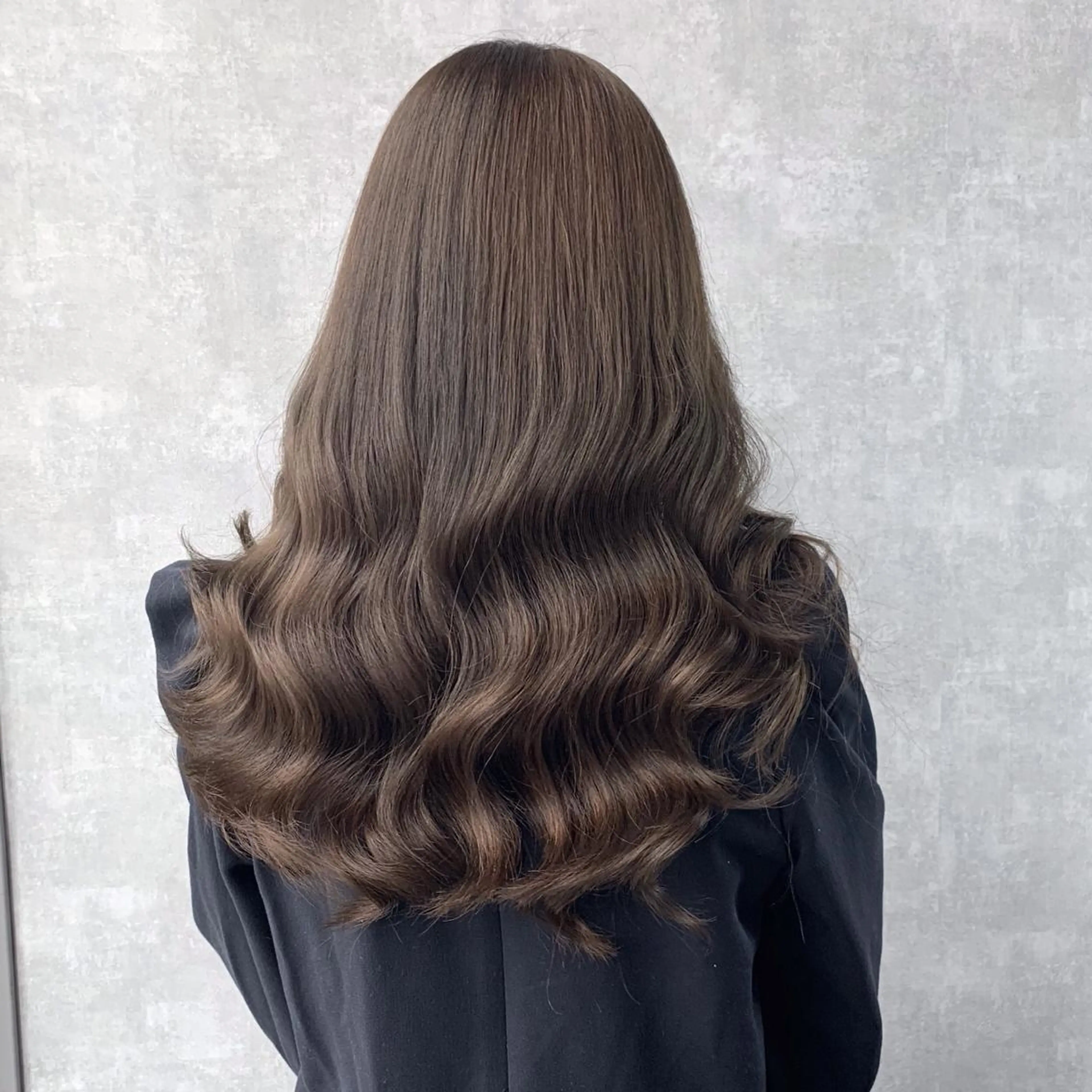 ロング カラー ブリーチ ブラウンカラー グレージュ ブリーチなしカラー ヨシンモリ サロウィン所属・K-POP好き美容師 🇰🇷Kai.Yのヘアスタイル