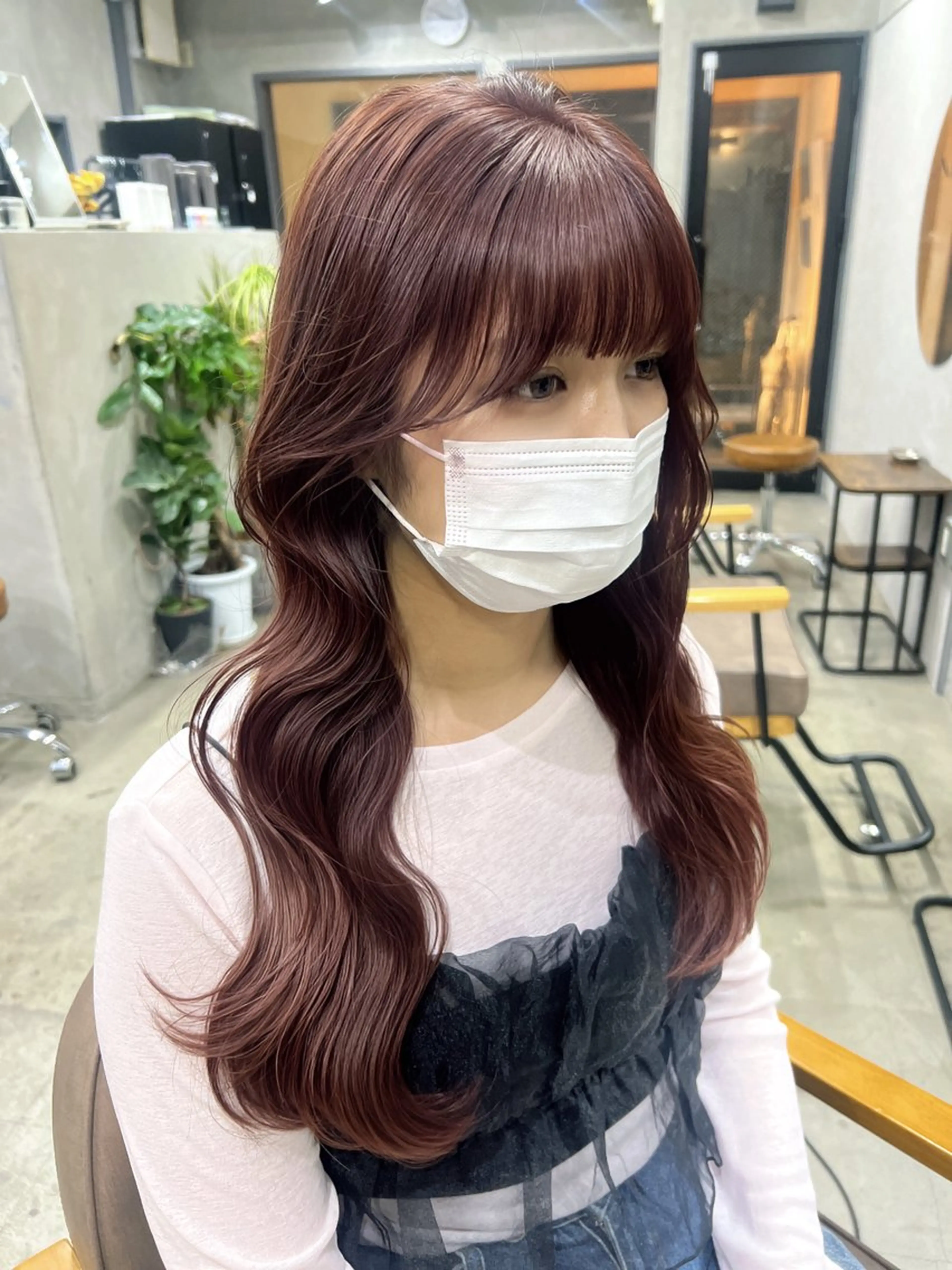 ロング カット ヘアカラー トリートメント maya レイヤーカットのヘアスタイル