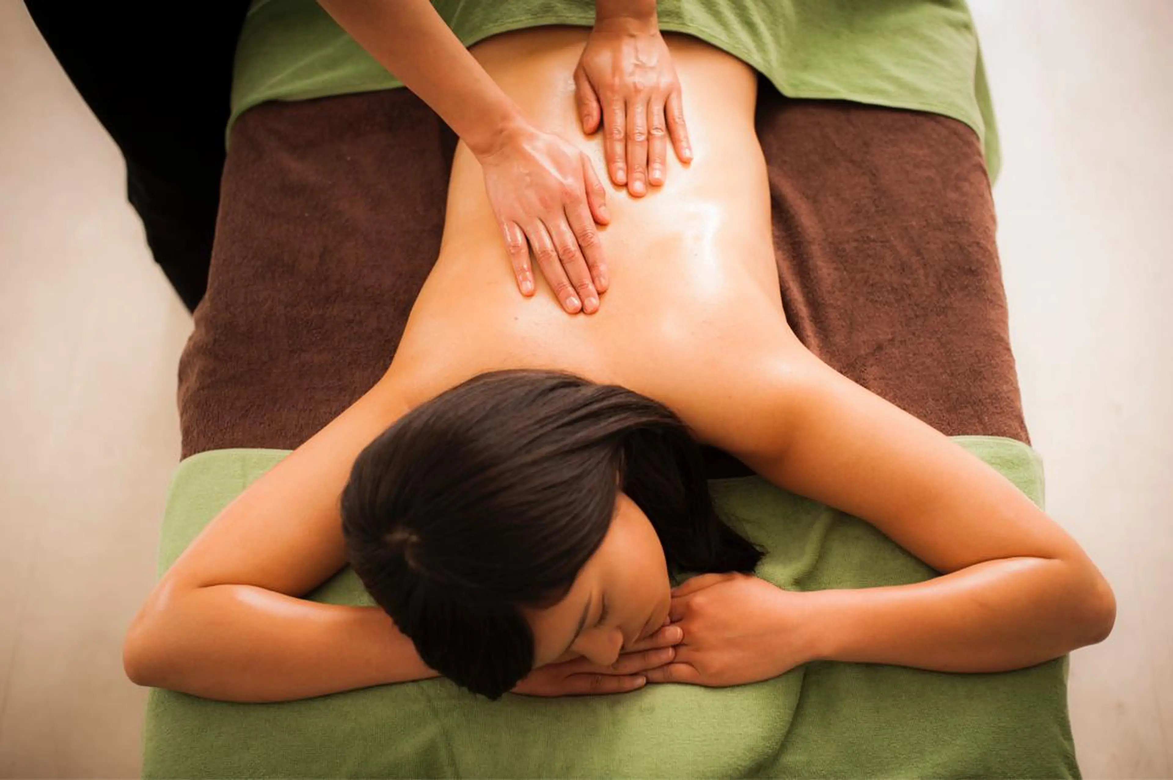 【100分】全身スペシャルケア🌿オールハンドトリートメント全身60分+オプション20分✖️2の写真