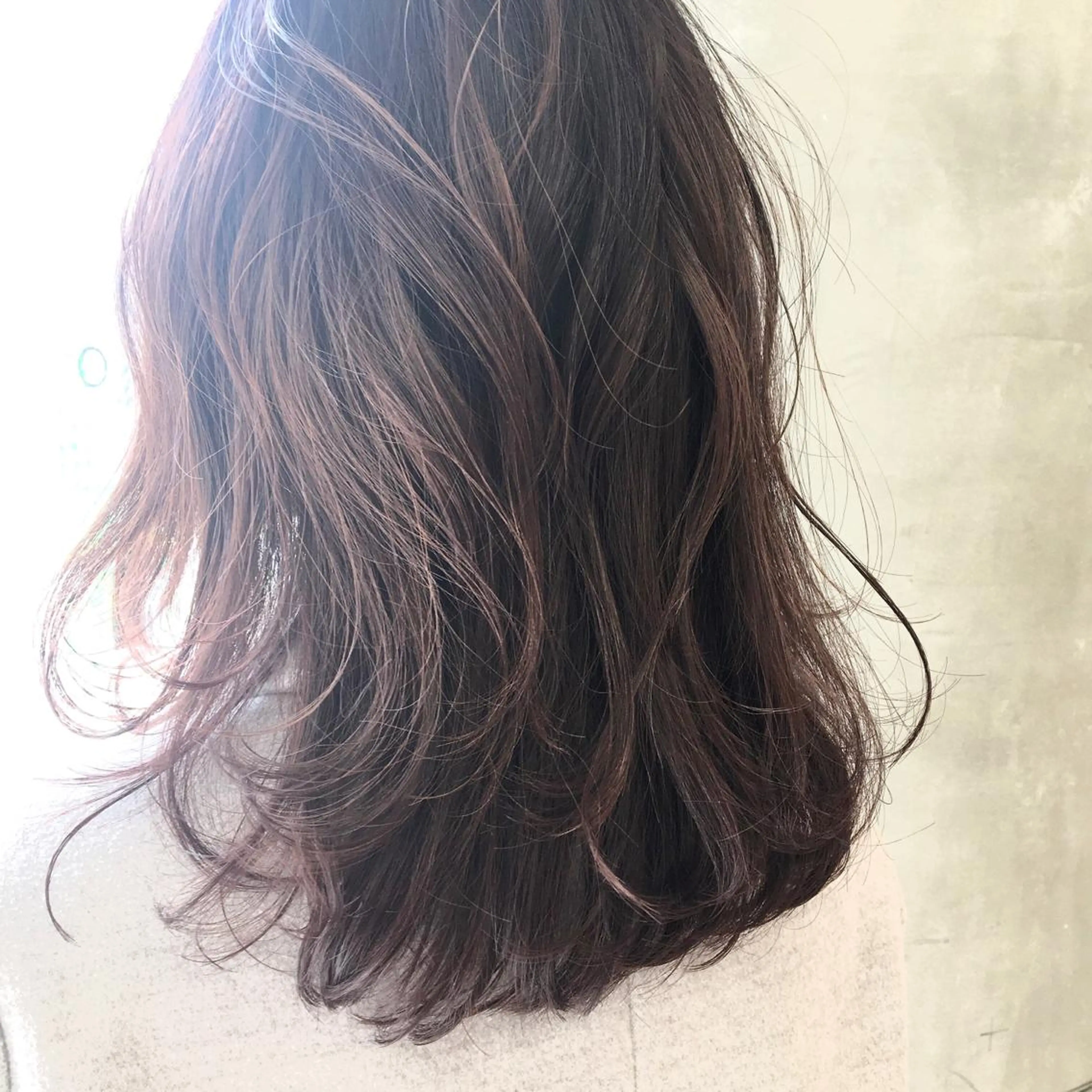 カラー イラブ ちかのヘアスタイル