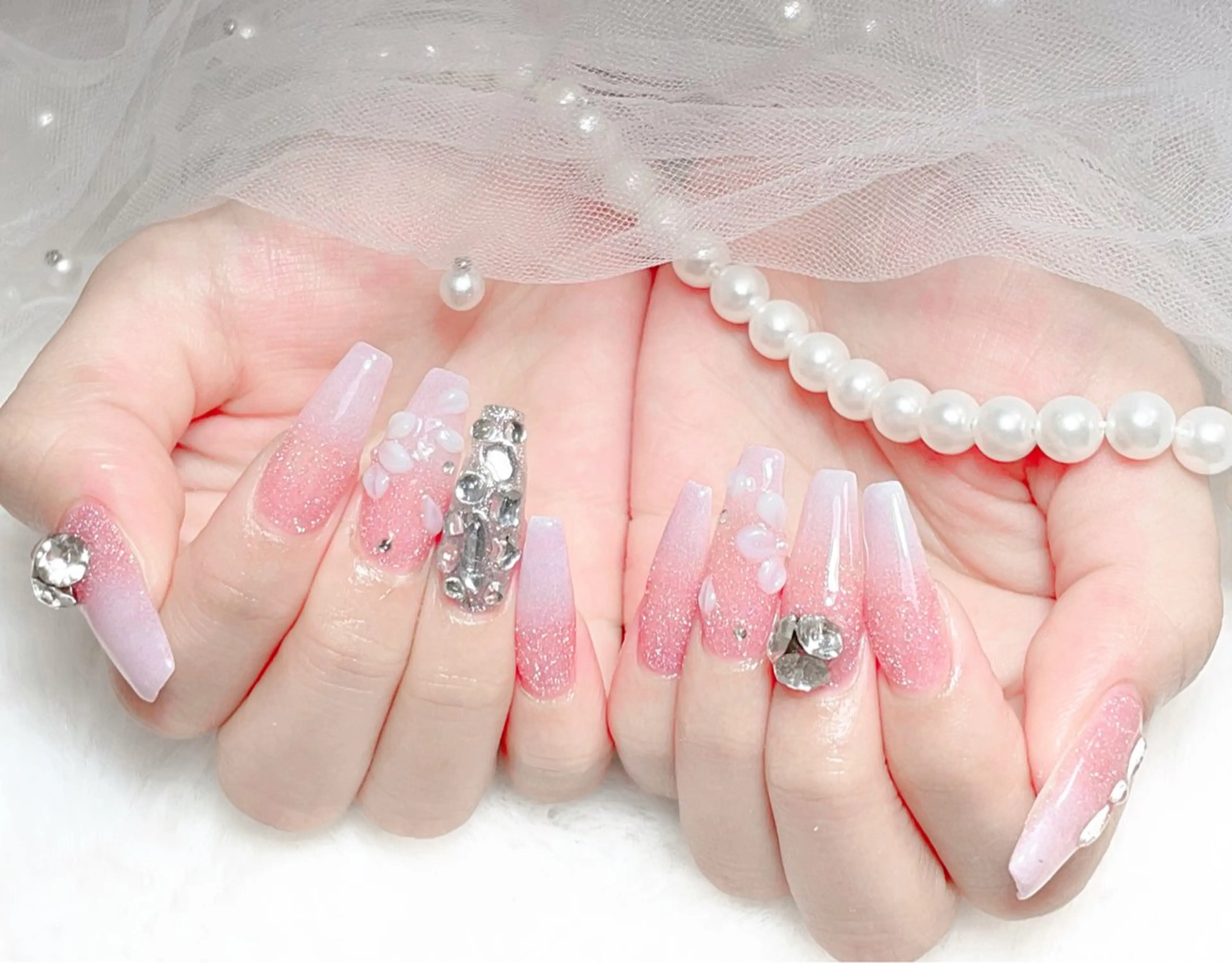 ネイル アートネイル フットネイル ジェルネイル マグネットネイル パラジェル ハンドネイル B·U Nail大宮 長さだし専門店のネイルデザイン