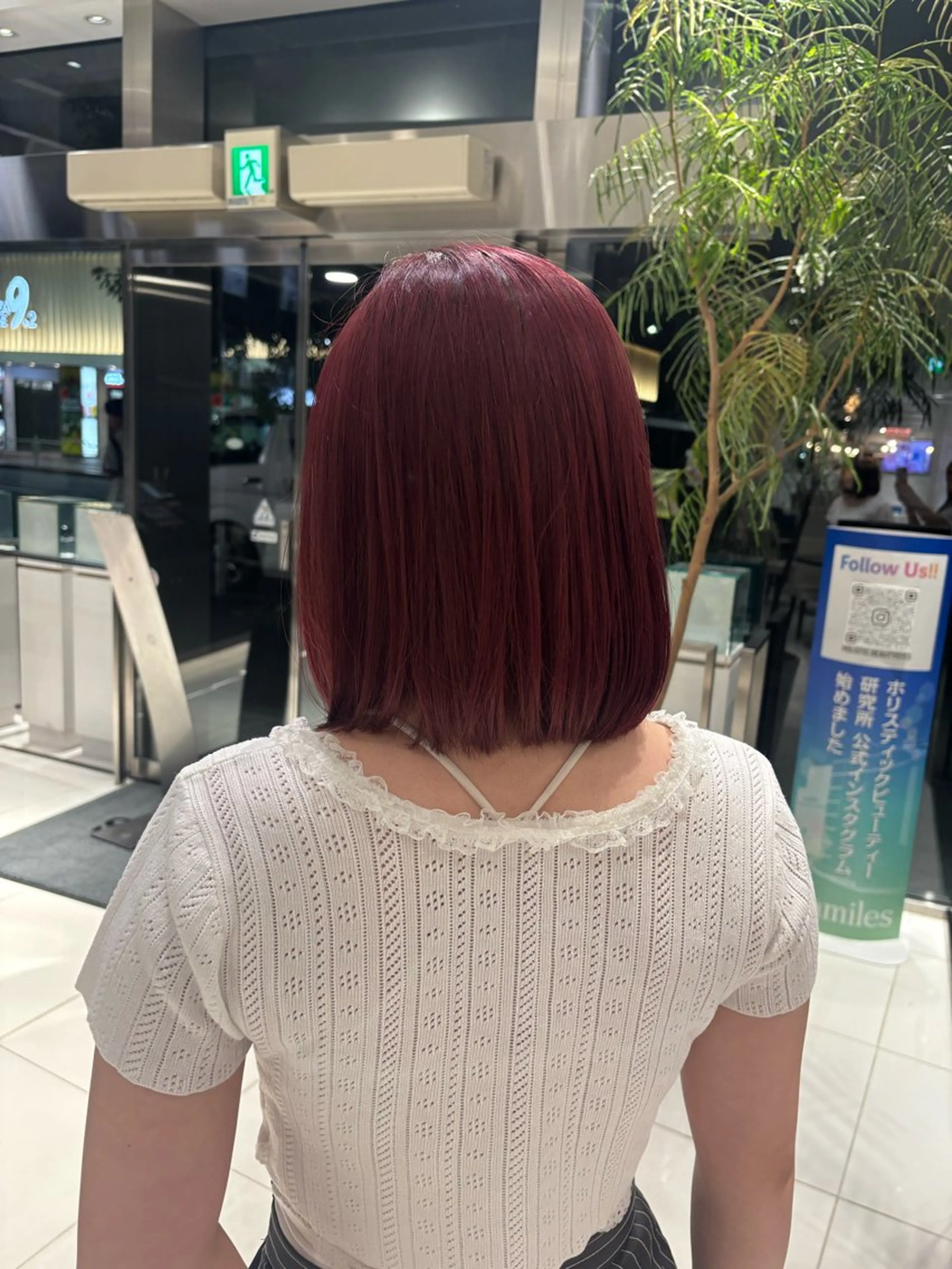 ショート カラー 小潟 千尋のヘアスタイル