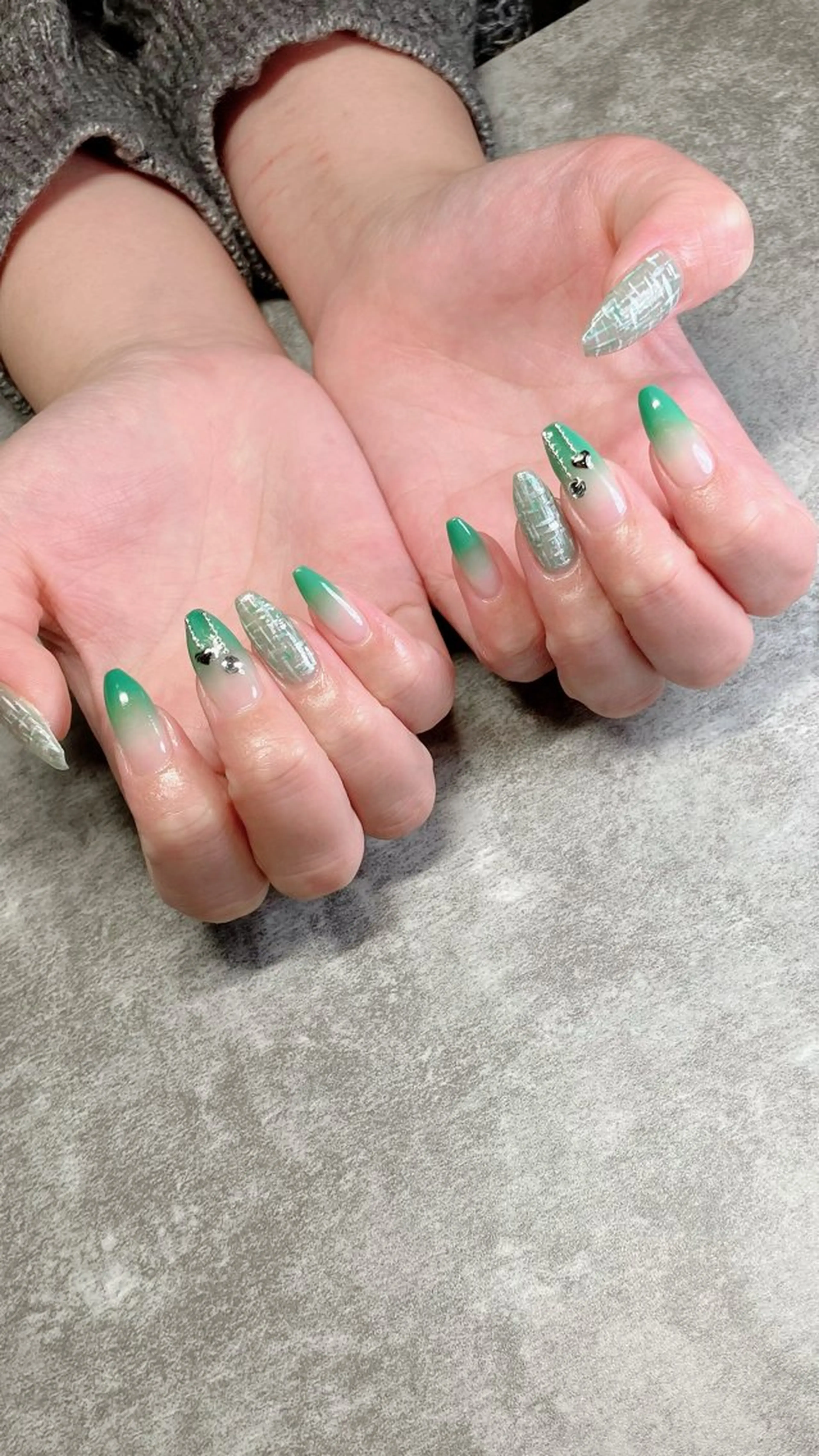 ネイル ハンドネイル ハンドケア shino🌟 痛ネイルのネイルデザイン