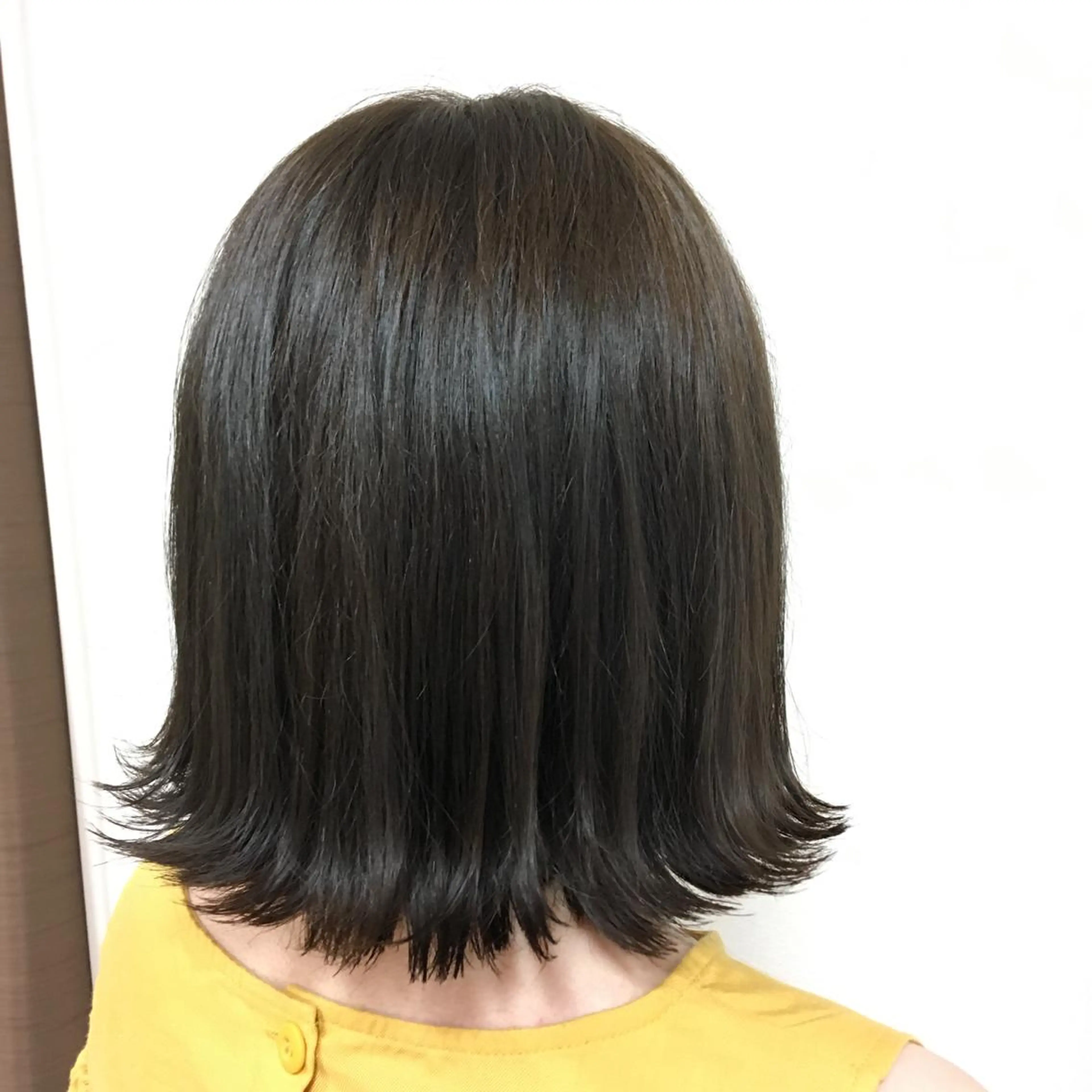 ミディアム カラー アッシュ アッシュグレー アッシュグレージュ 透明感カラー グレージュ 【Sweep】おじま のぞみのヘアスタイル