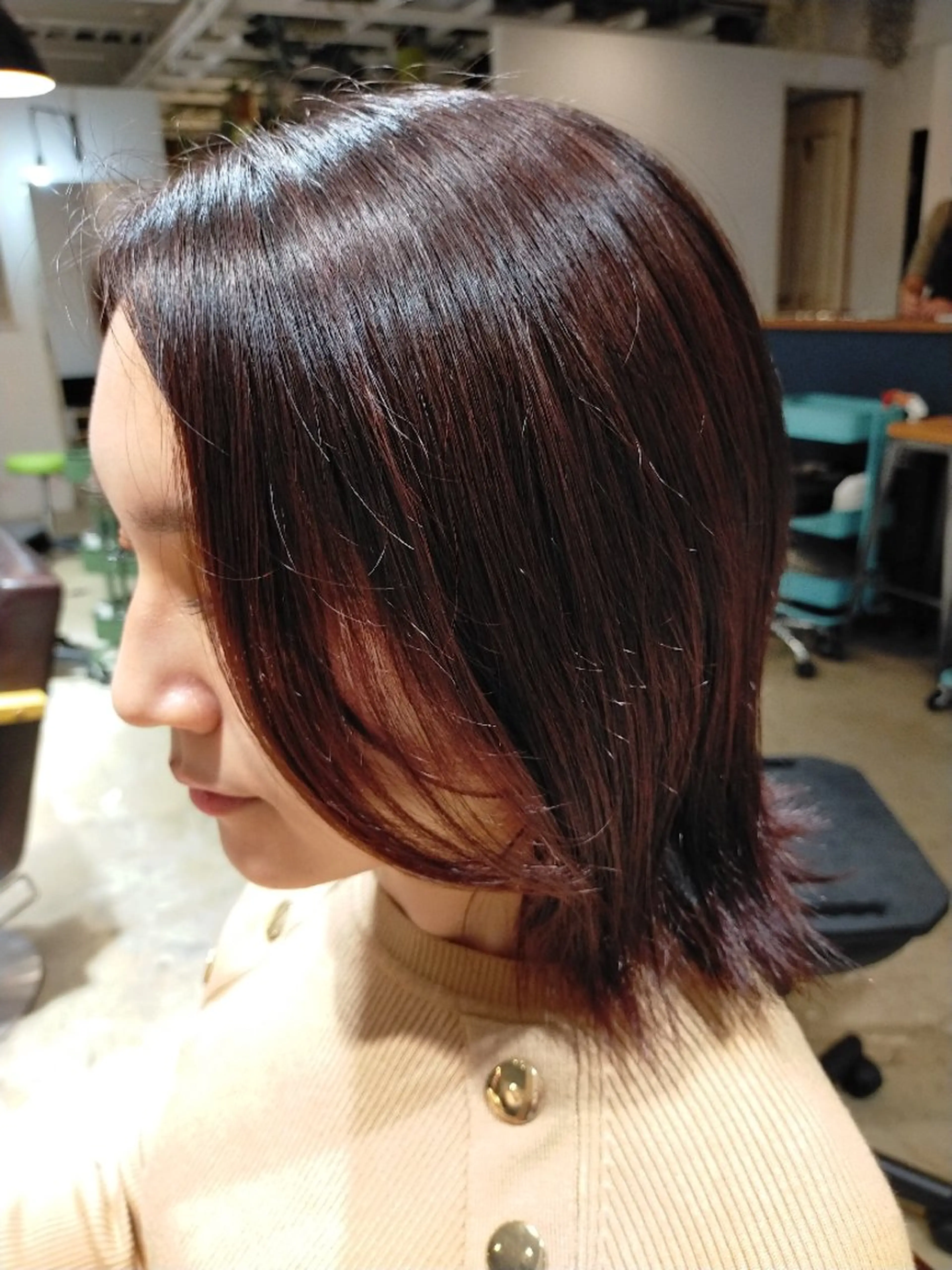 カラー ミディアム カシス ピンクカラー 外ハネヘア カット ヘアカラー トリートメント Culumi クルミ 松井照雄/梅田茶屋町のヘアスタイル