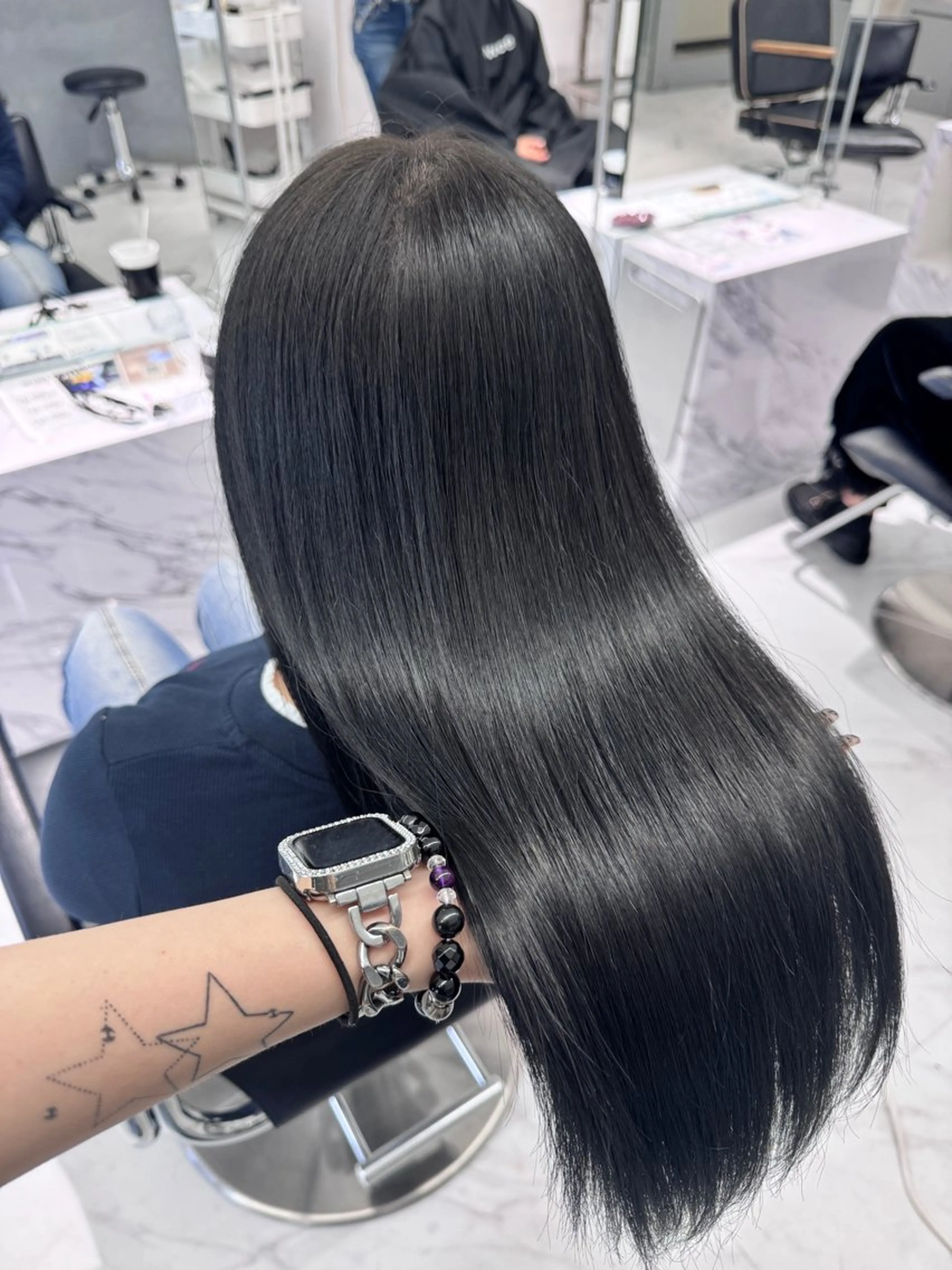 ミディアム 髪質改善 カット ヘアカラー トリートメント Mana/似合わせ レイヤー/ウルフのヘアスタイル