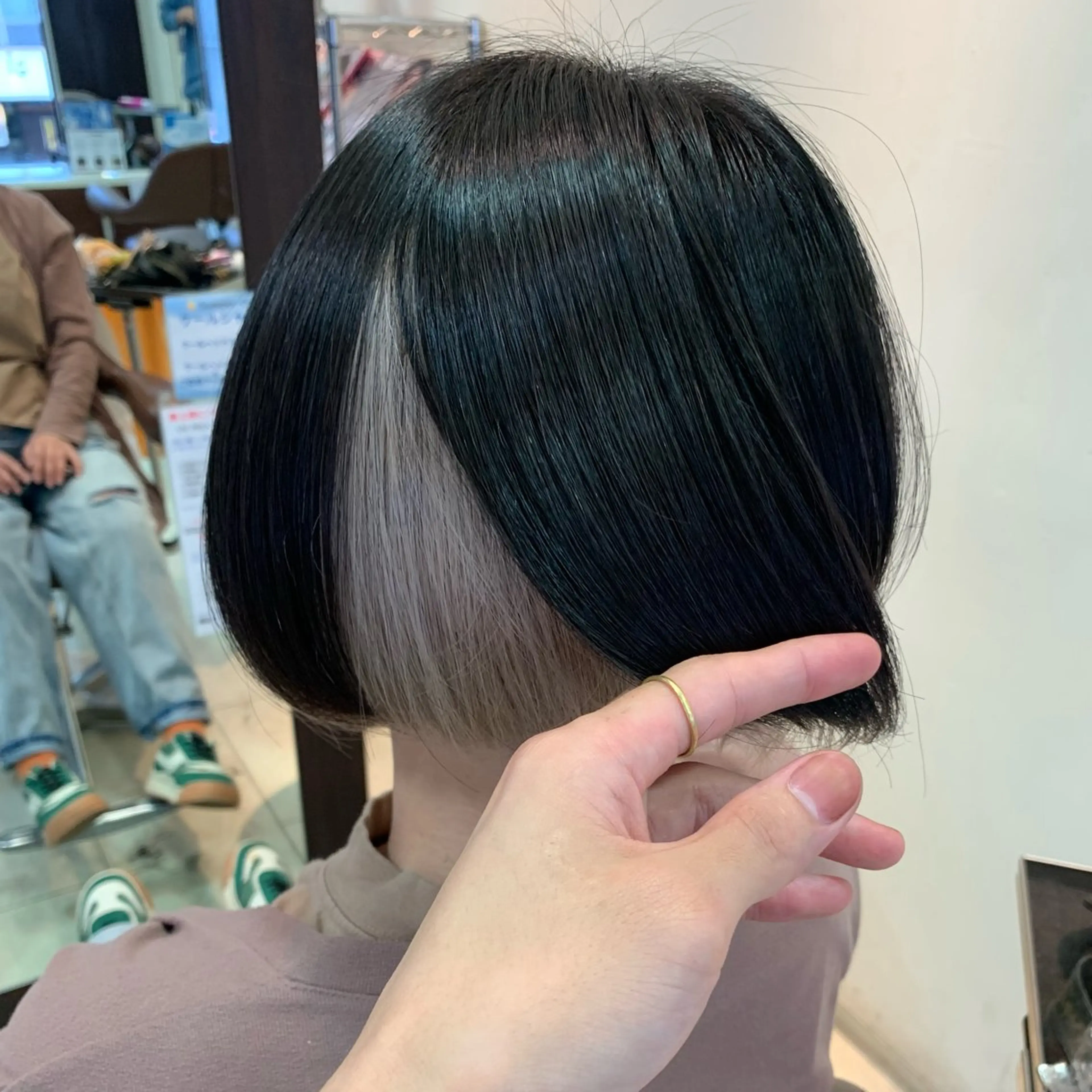 ショート カラー 甲斐 司のヘアスタイル