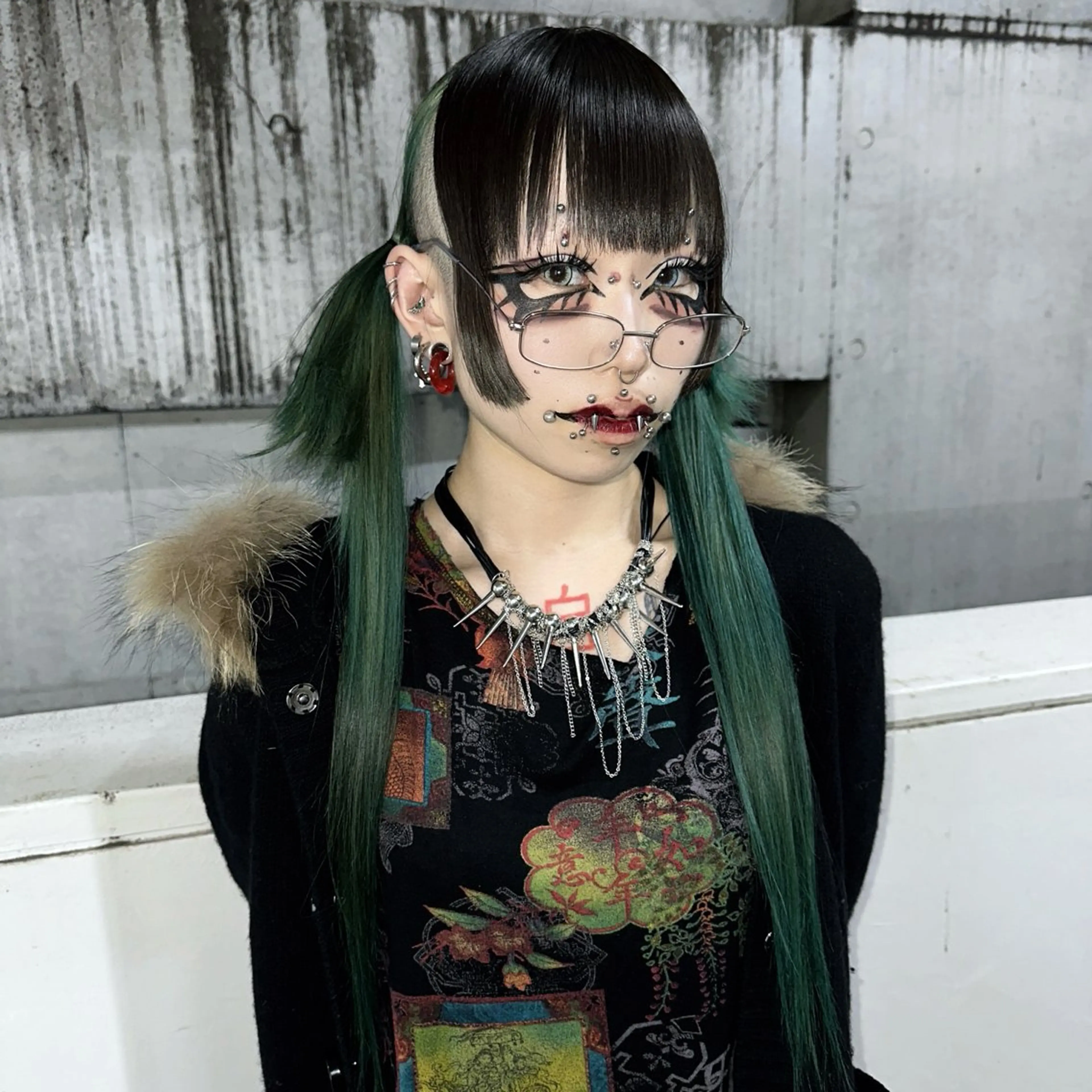 ロング カラー ヘアカラー ハイトーン/ウルフ /エクステ/ましろのヘアスタイル