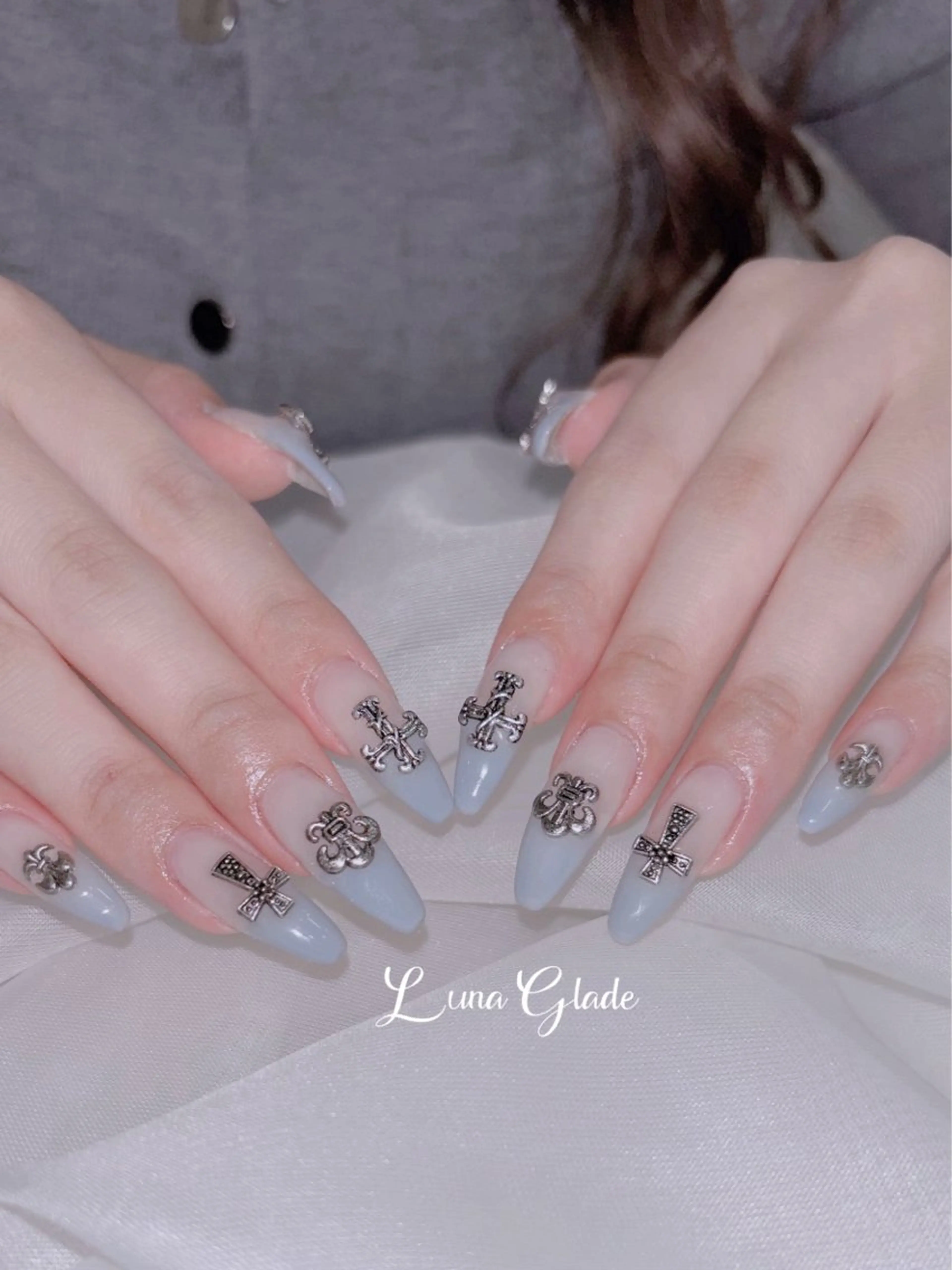 ネイル ハンドネイル Luna Gladeのネイルデザイン